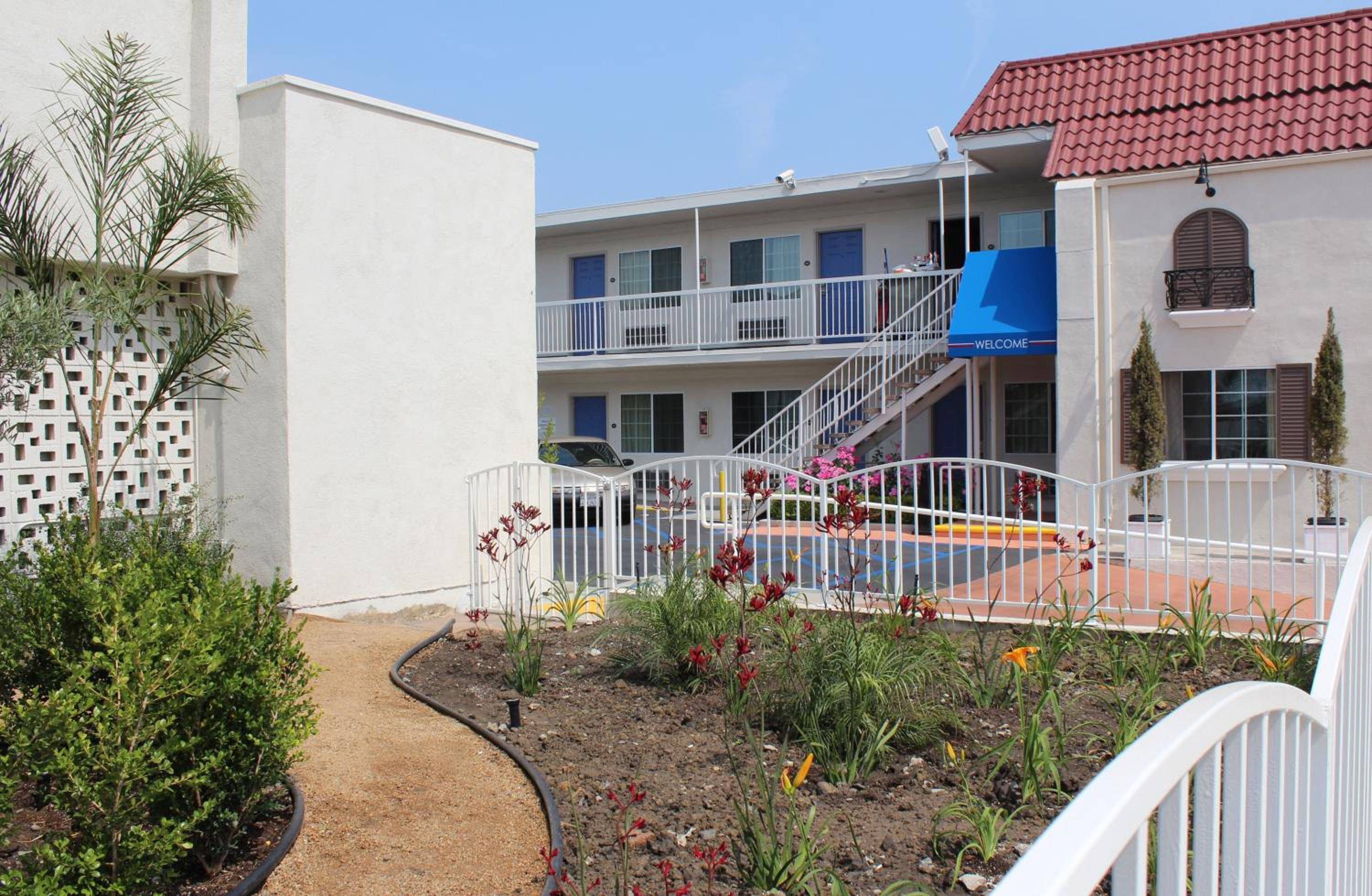 Motel 6 Gardena