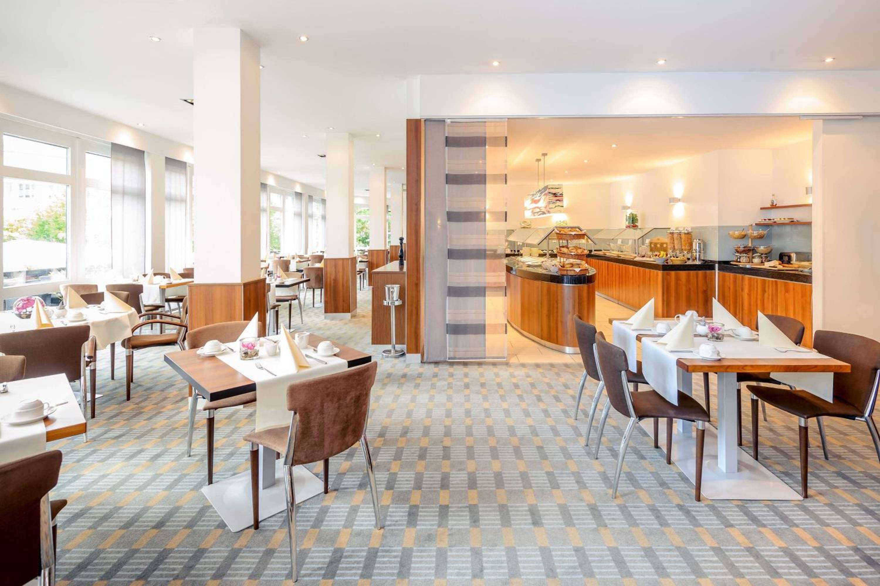 Vienna House Easy by Wyndham Frankfurt Airport