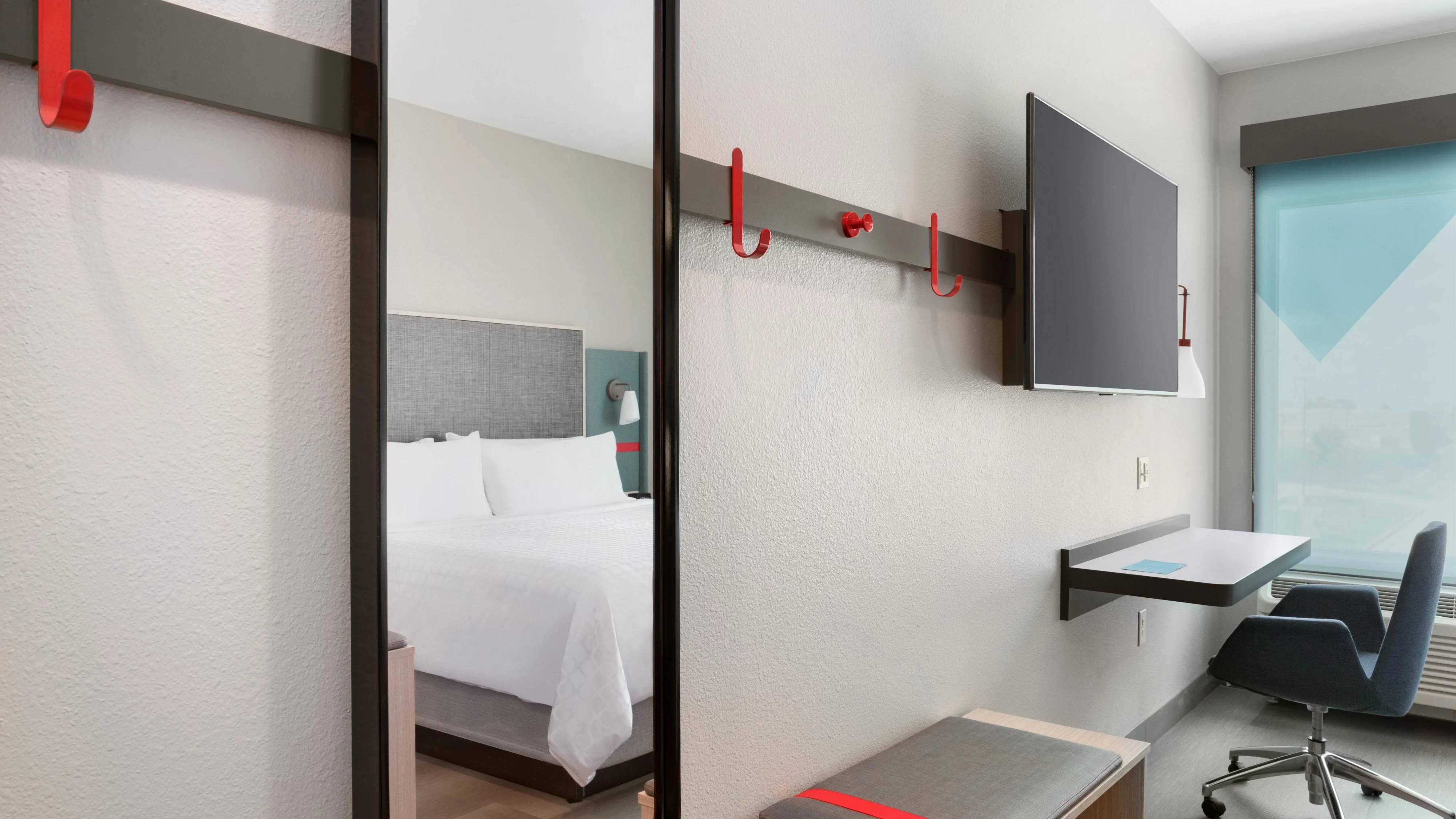 avid hotels - Savannah South - Gateway, an IHG Hotel