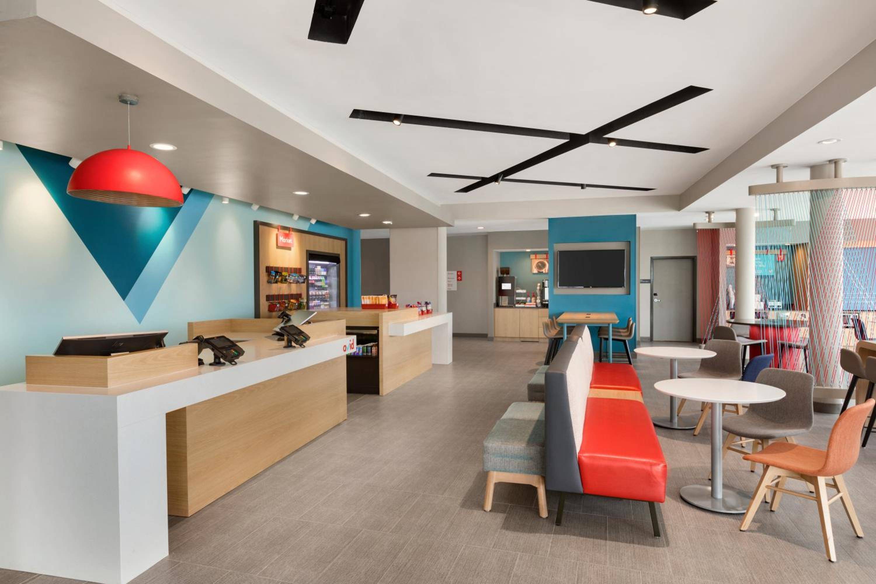 avid hotels - Savannah South - Gateway, an IHG Hotel