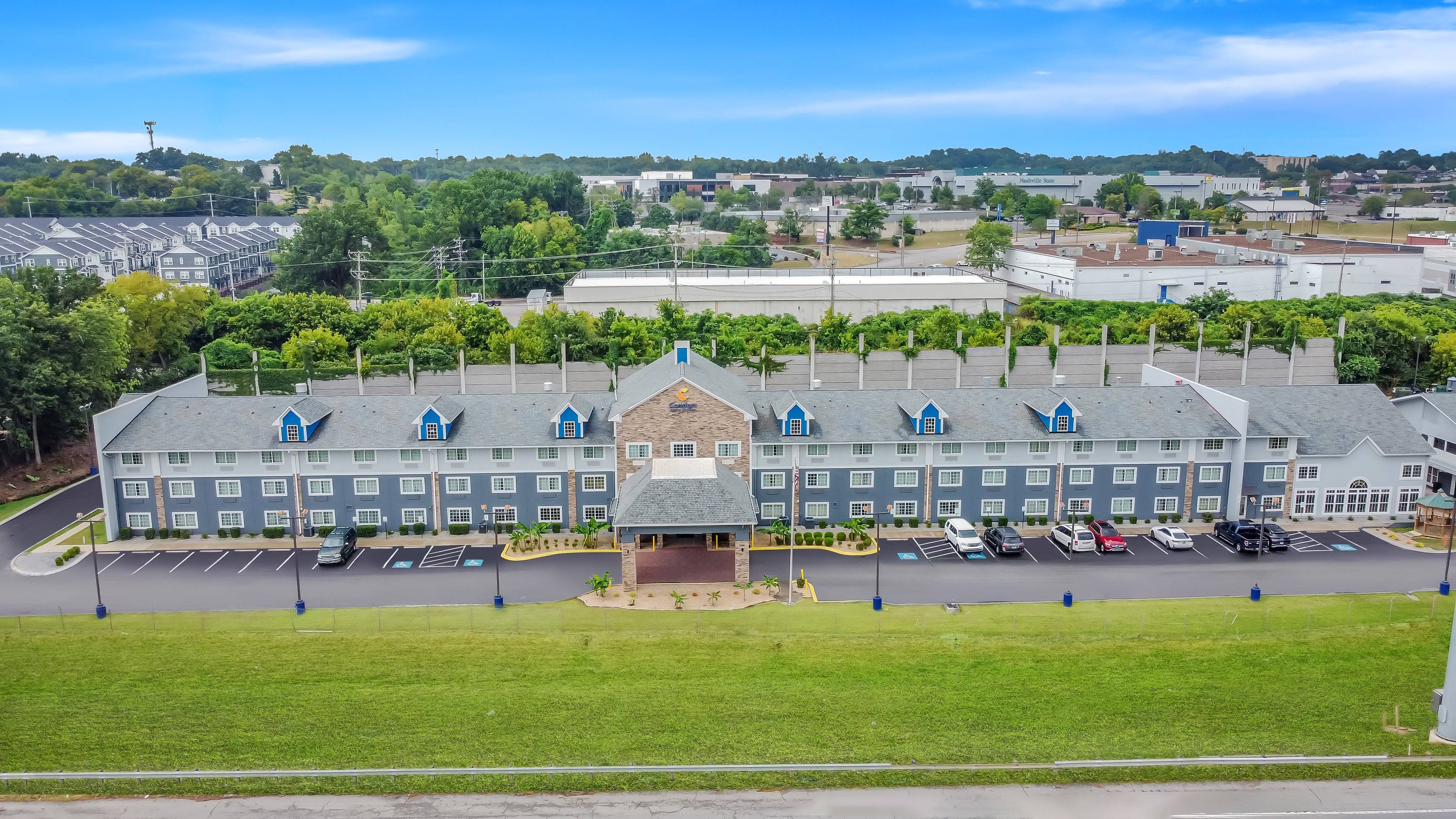Comfort Inn & Suites Nashville Near Tanger Outlets