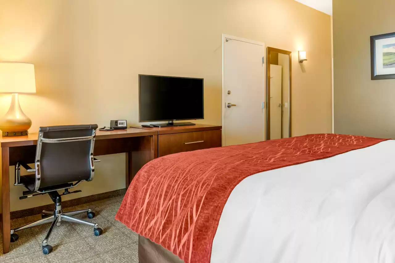 Comfort Inn & Suites