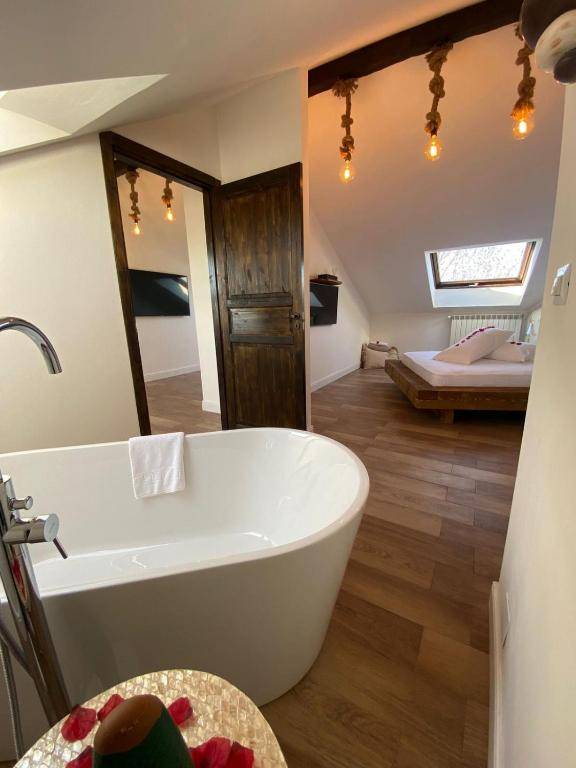 Baby hotel