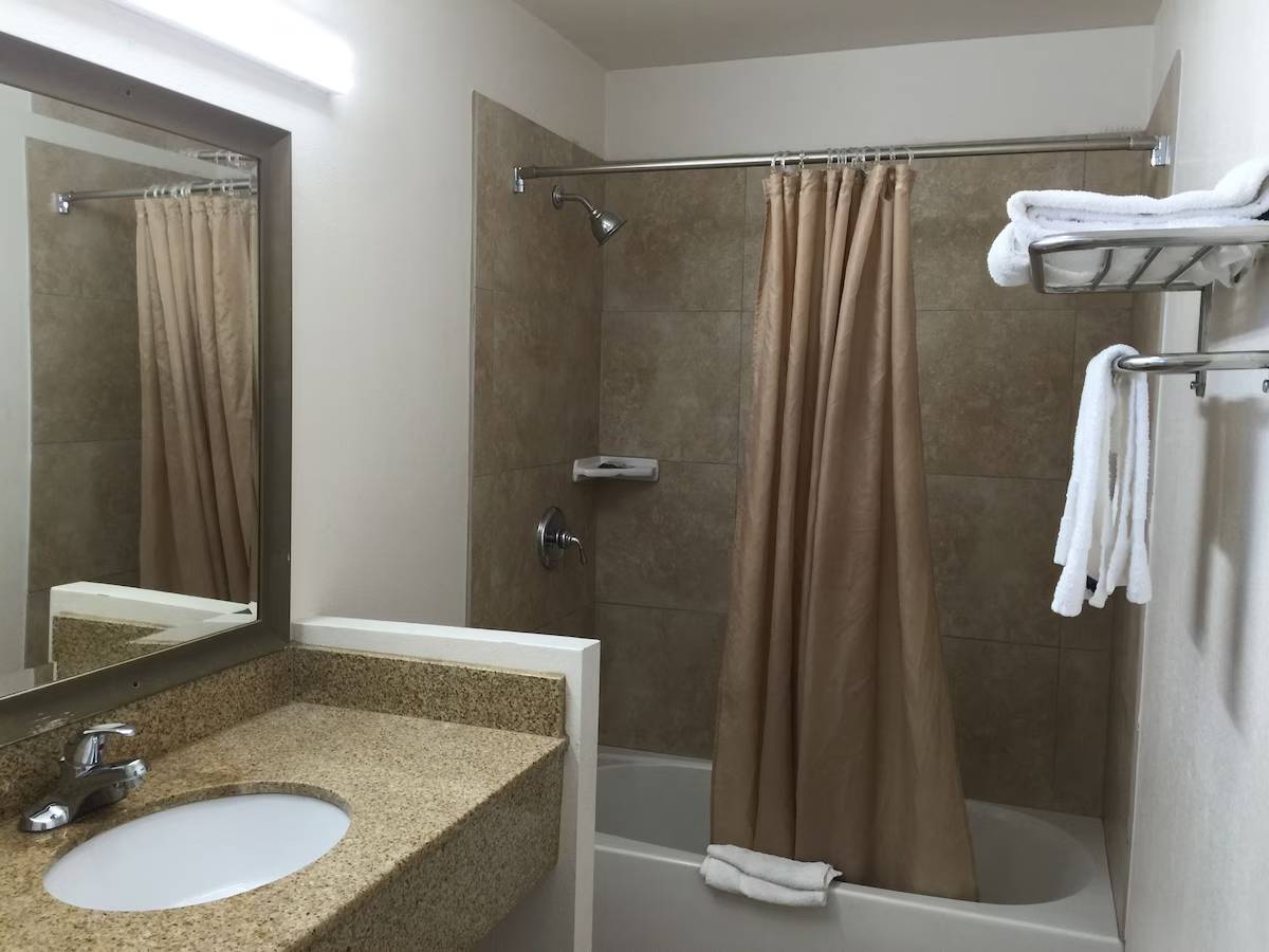 Escondido Inn