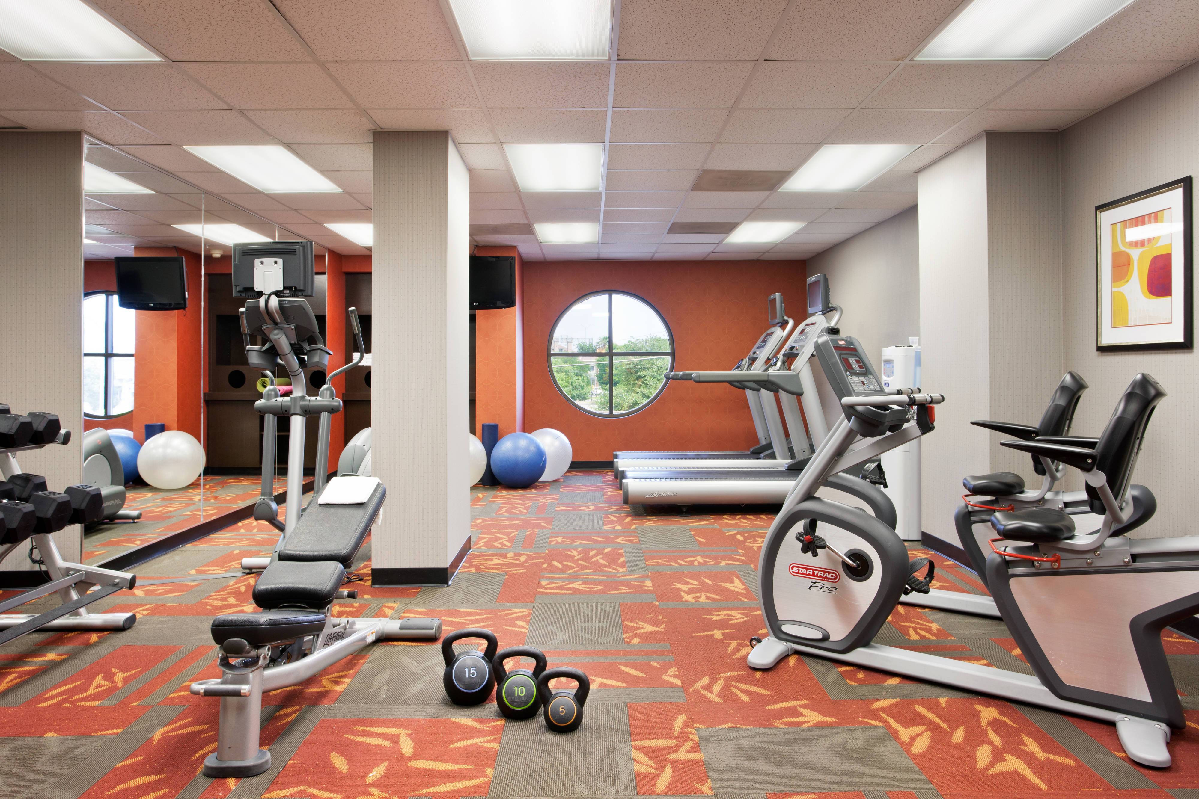 Sonesta ES Suites San Antonio Downtown Alamo Plaza