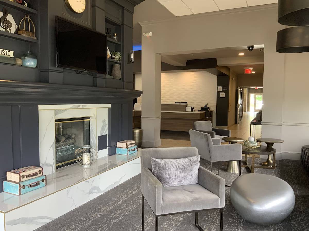 Nash Haus Hotel