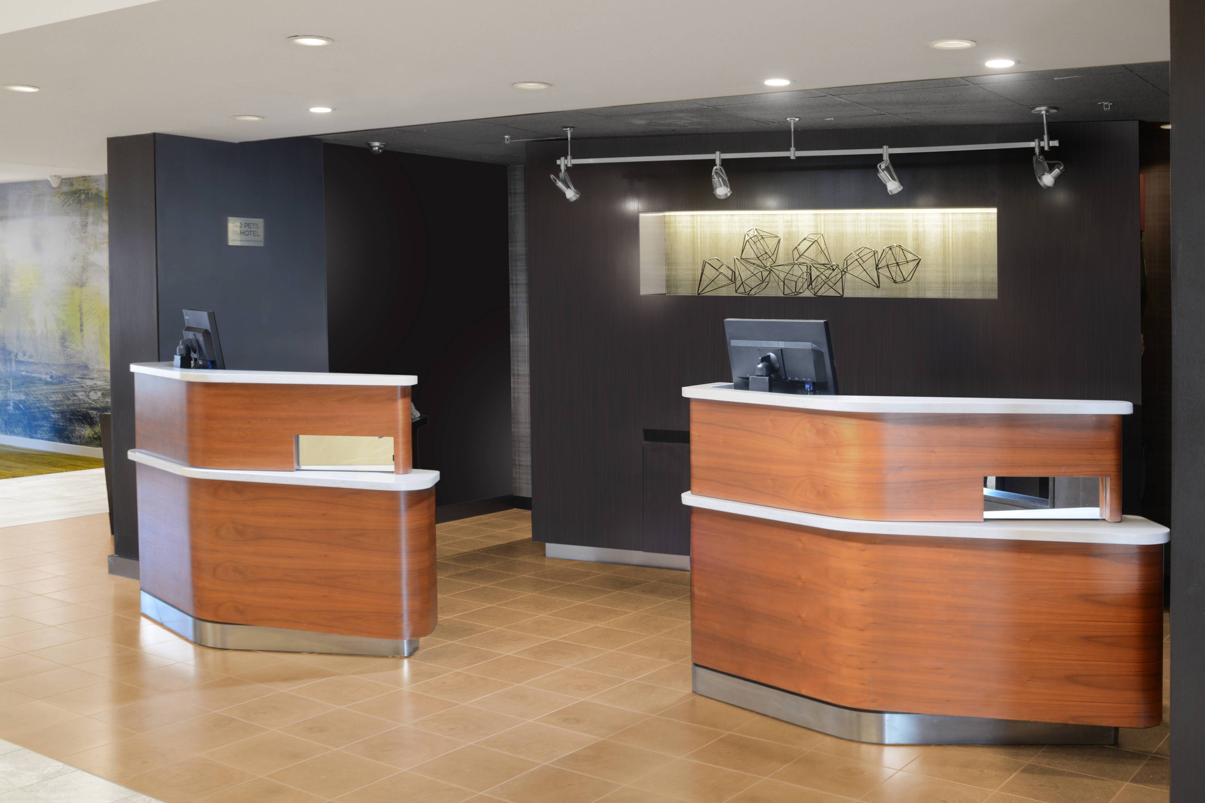 Sonesta Select Dallas Central Expressway