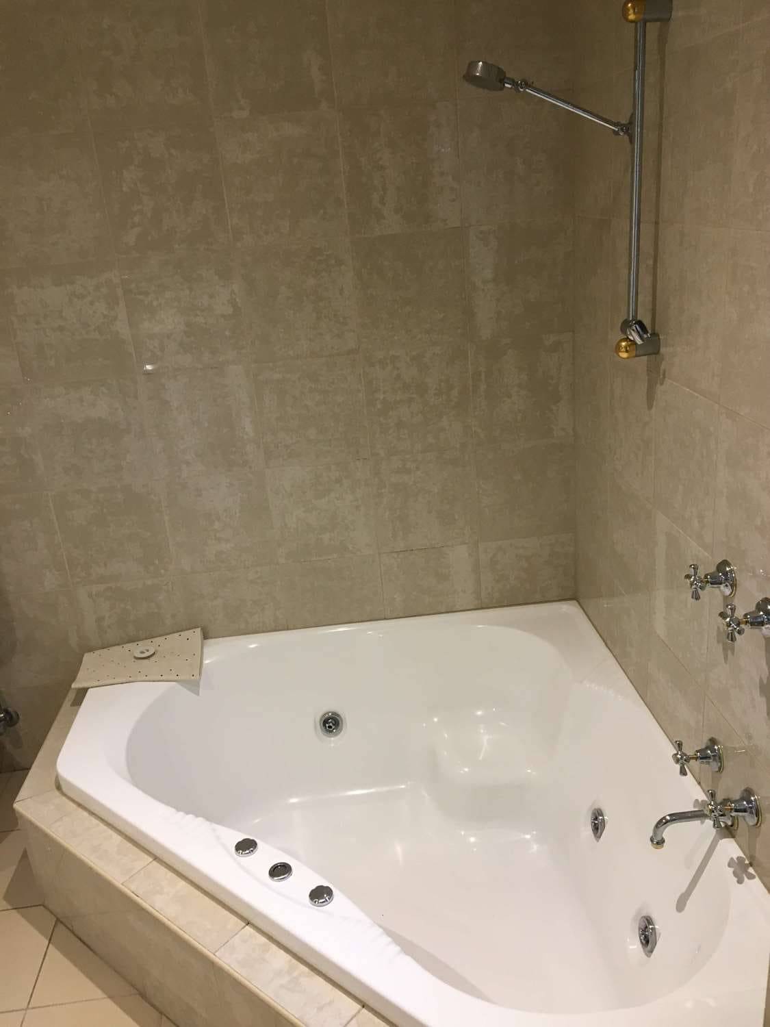 Best Western Plus The Tudor Box Hill