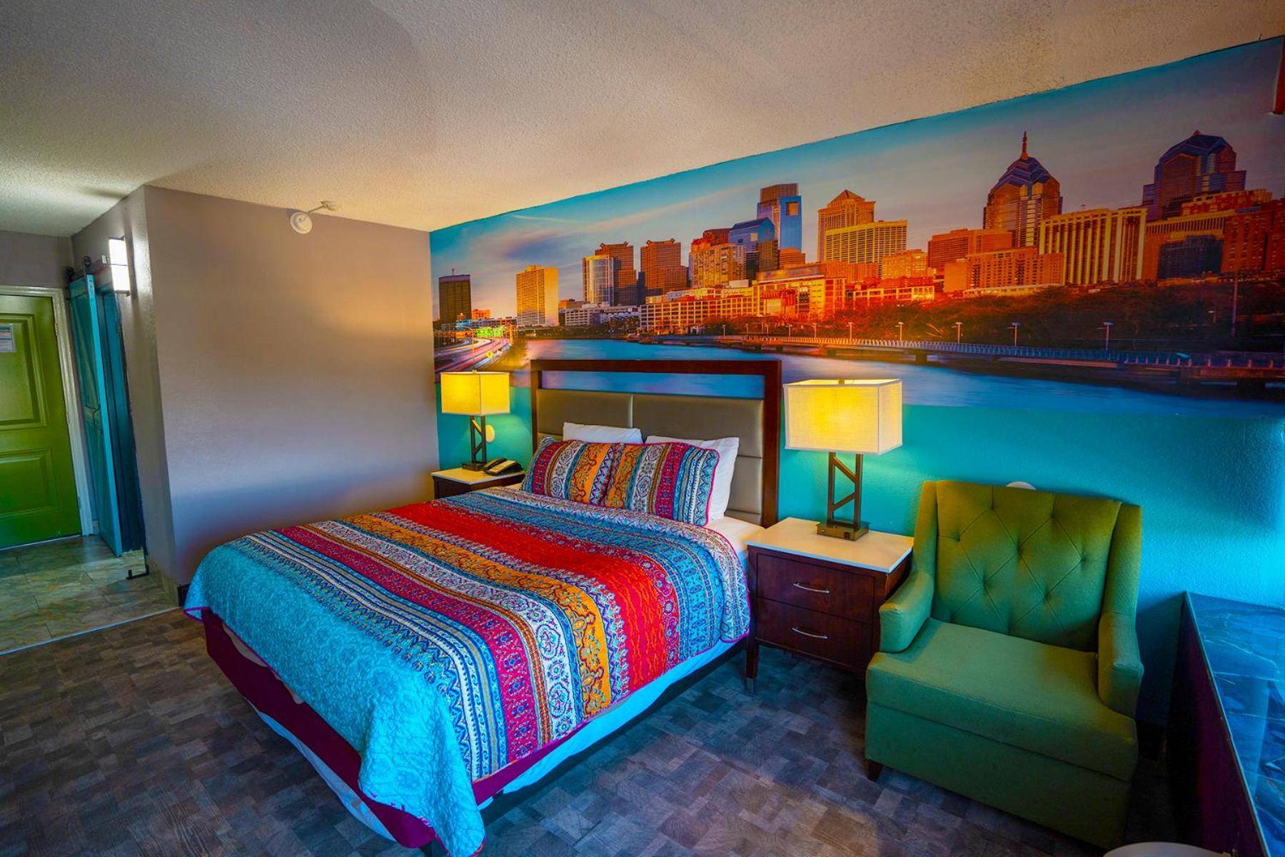 Philly Inn & Suites