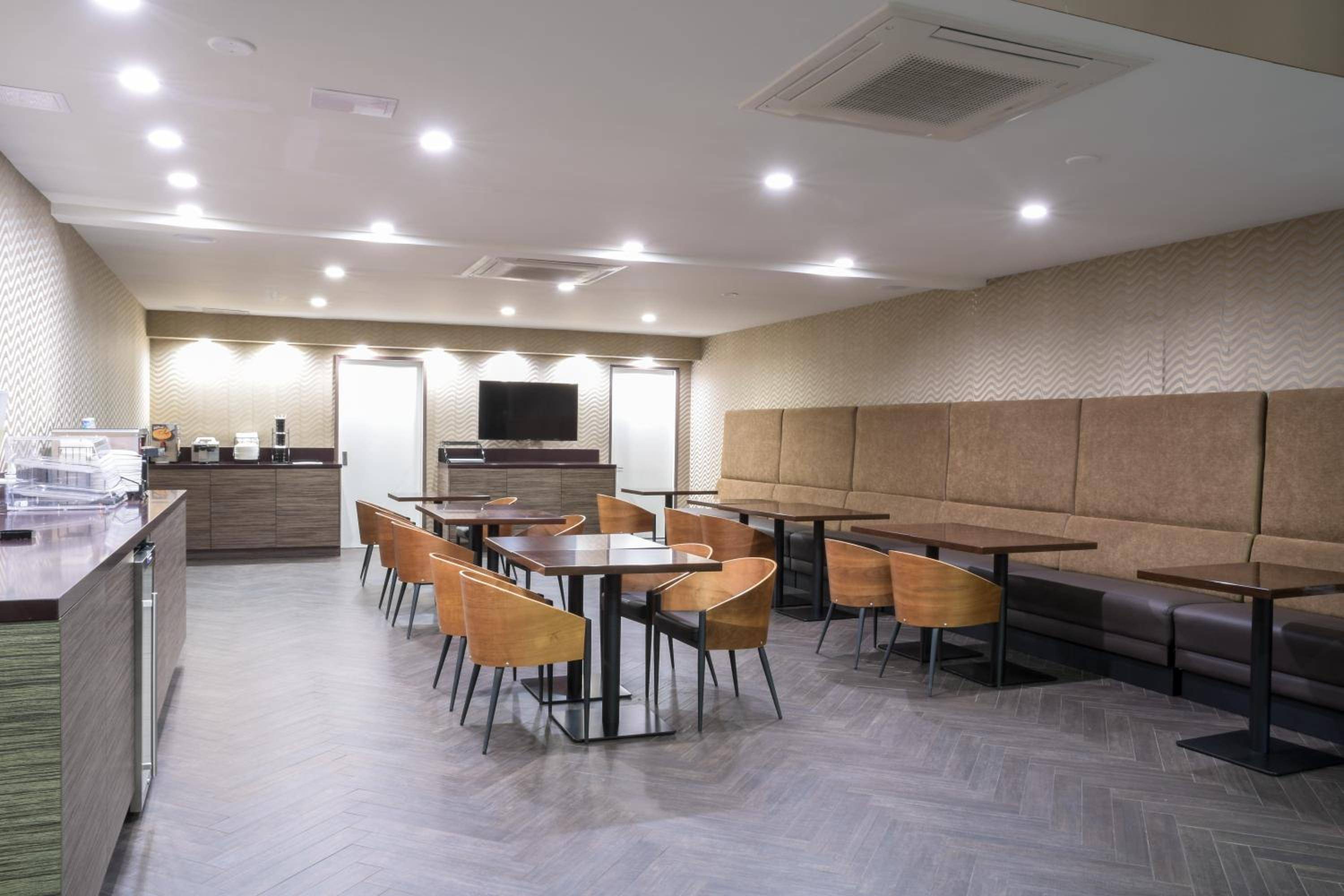 Hotel Xilo Glendale