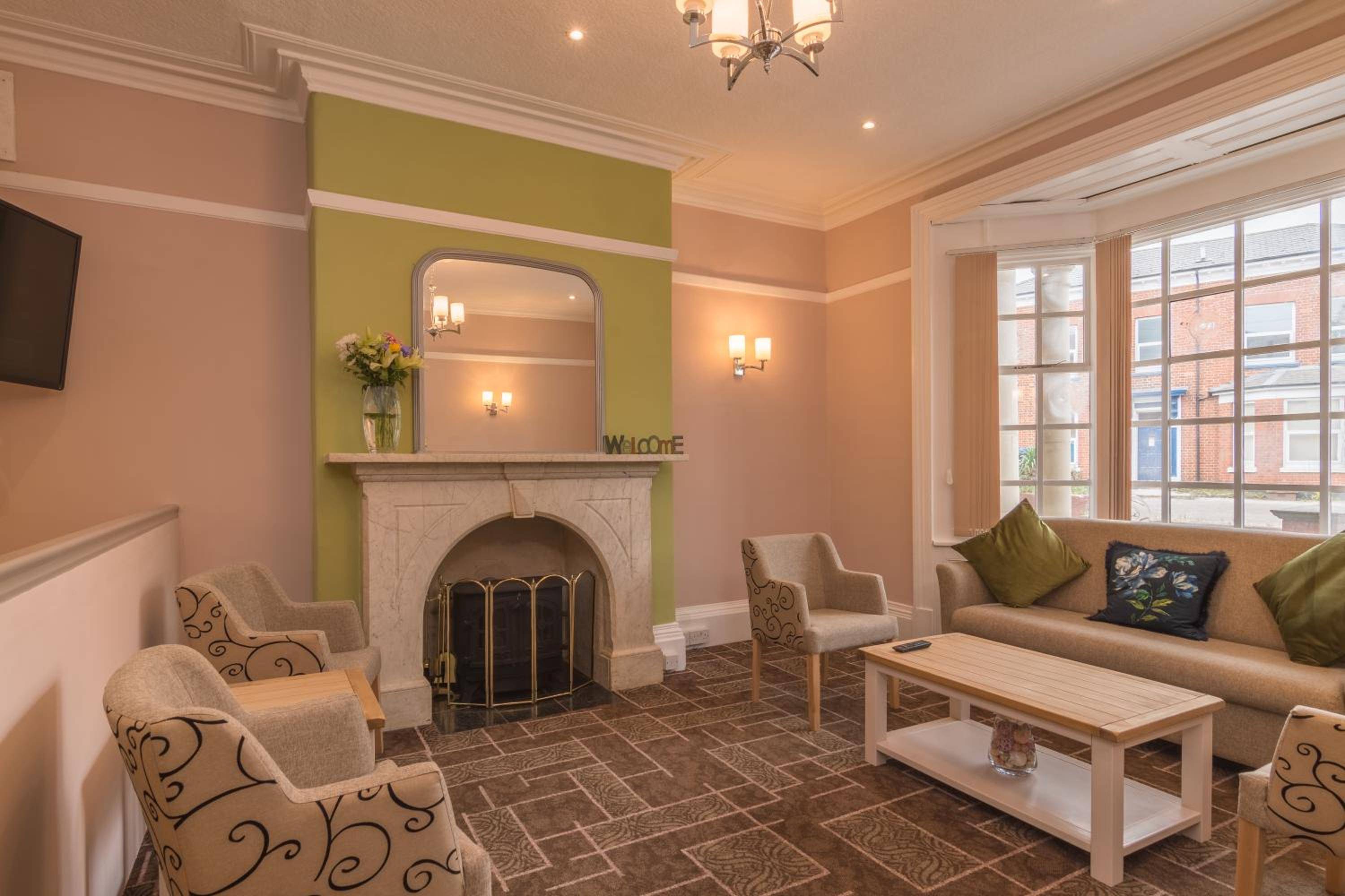 Bridge House Hotel