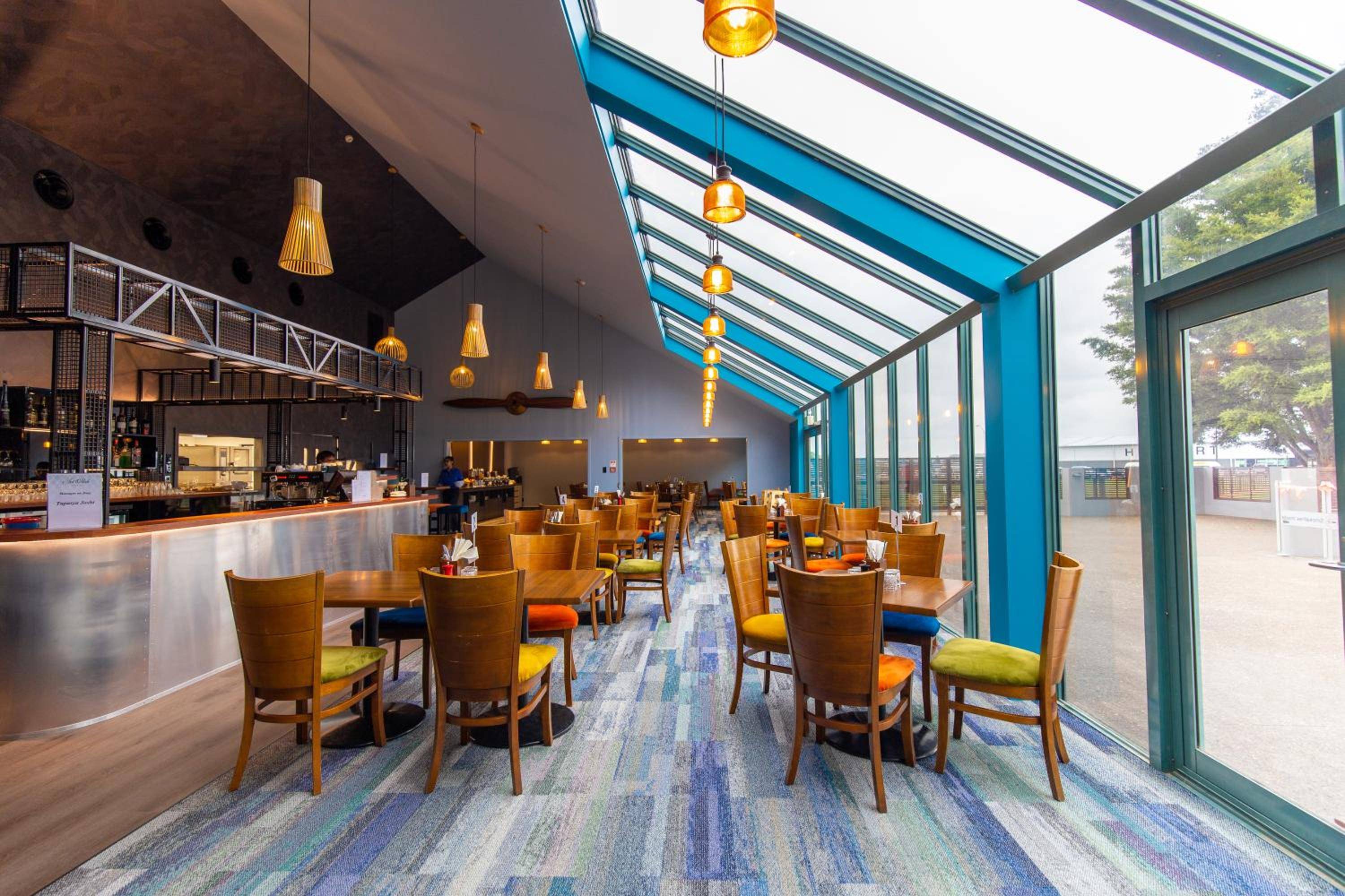JetPark Hotel Hamilton Airport
