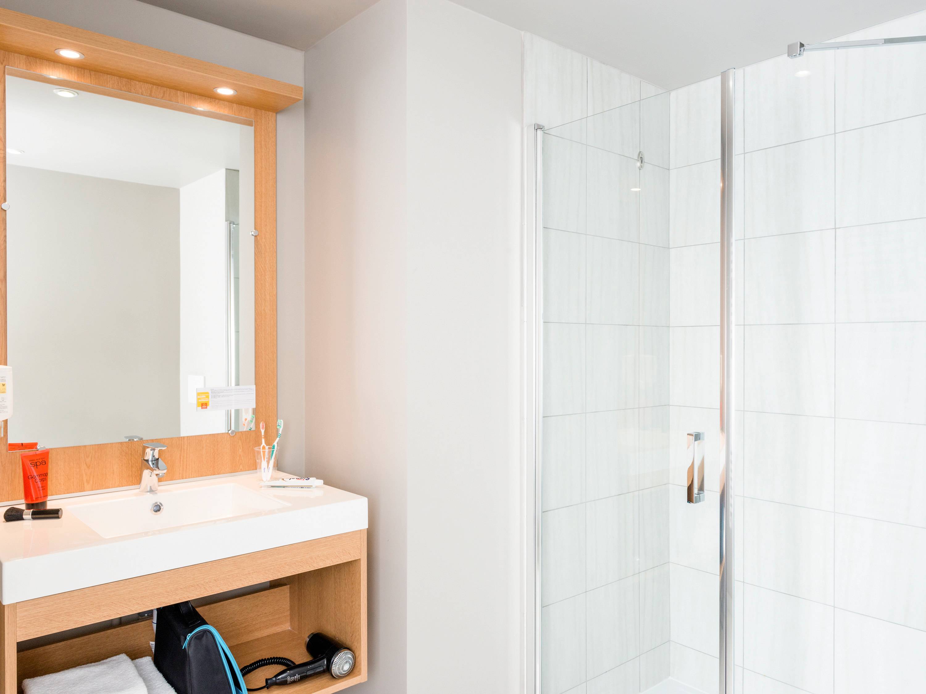 Aparthotel Adagio Access Paris Massy Gare TGV