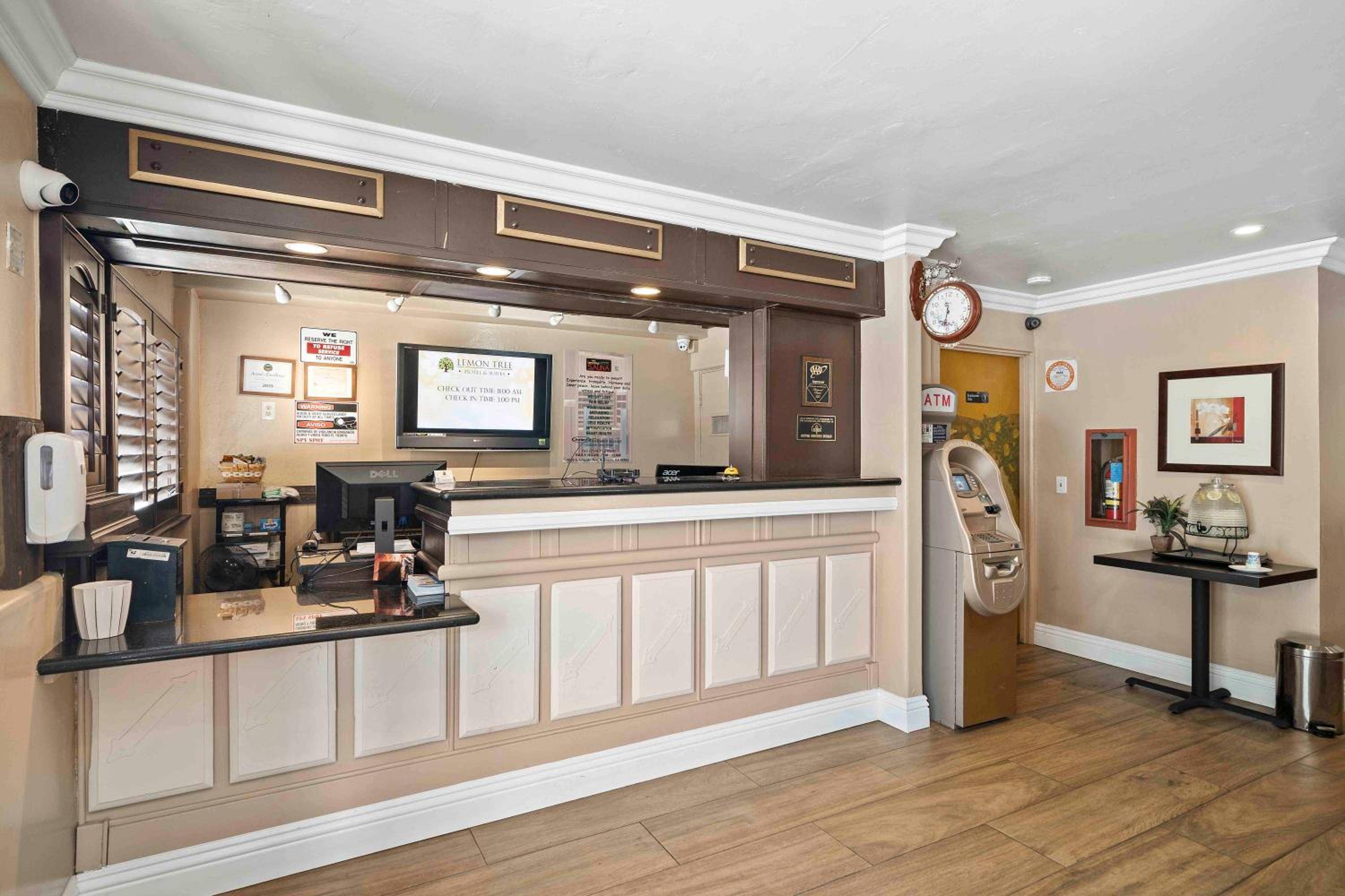Lemon Tree Hotel and Suites