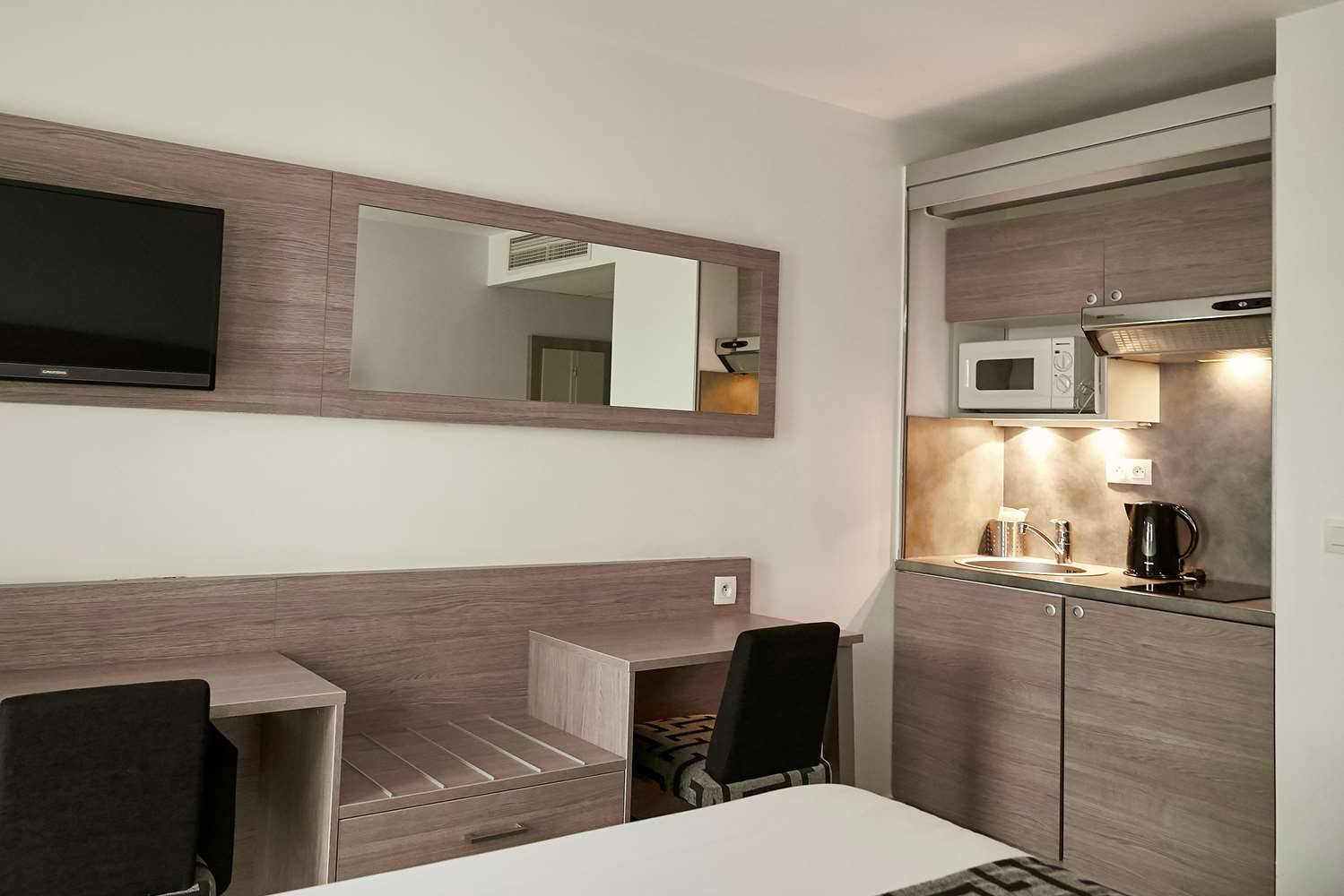 Tulip Inn Massy Palaiseau - Residence