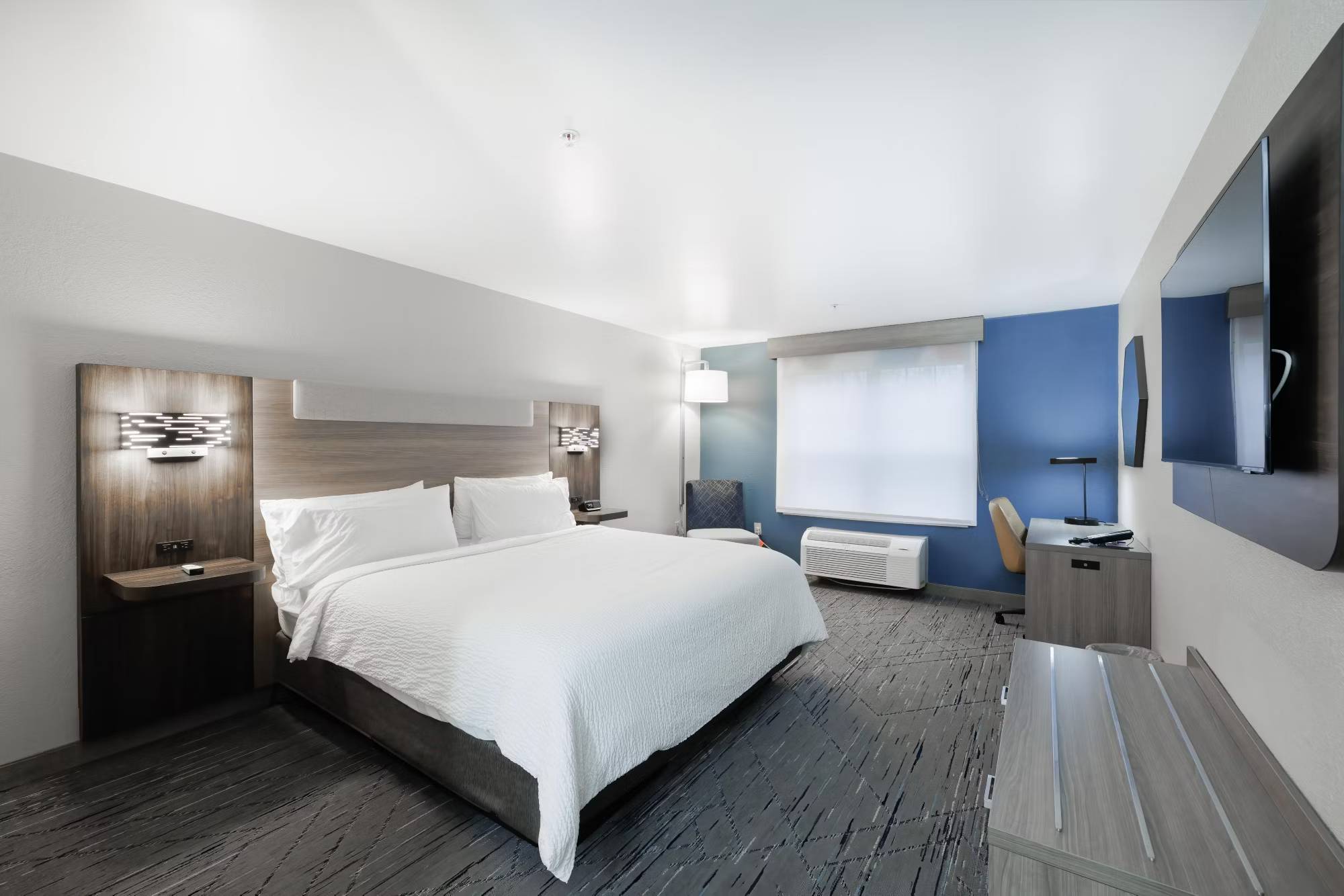 Holiday Inn Express & Suites Zion, an IHG Hotel