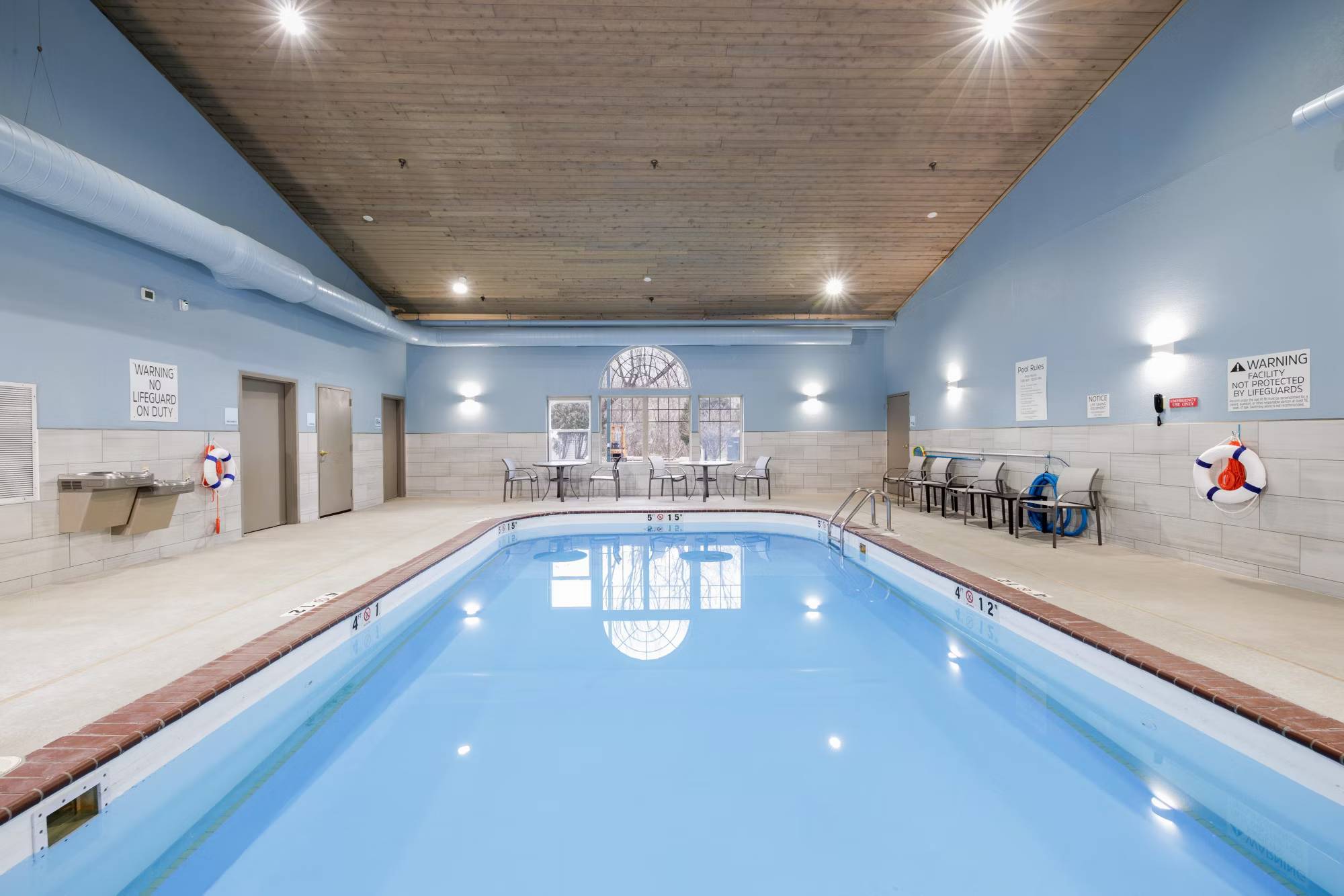 Holiday Inn Express & Suites Zion, an IHG Hotel
