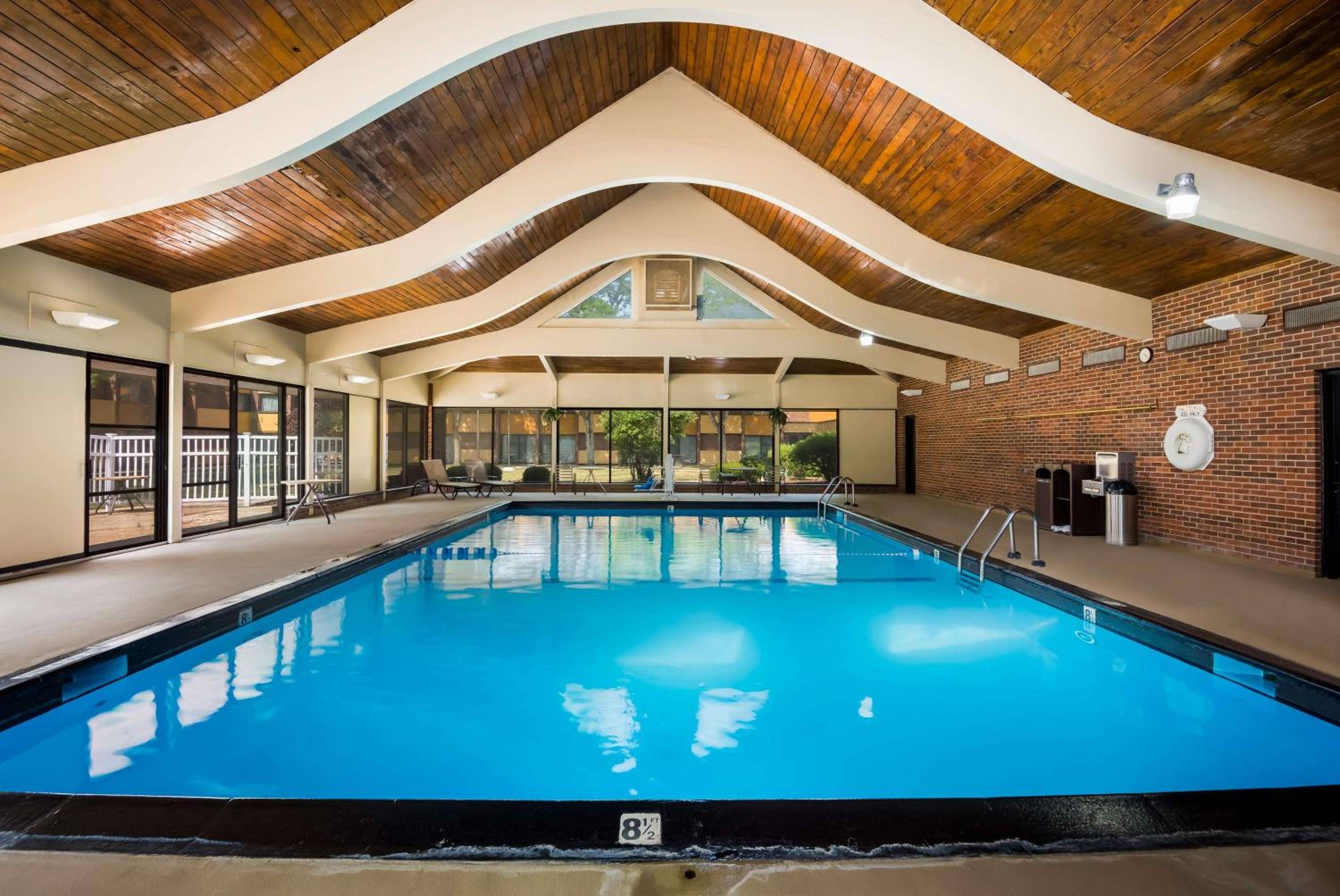 Best Western Prairie Inn & Conference Center
