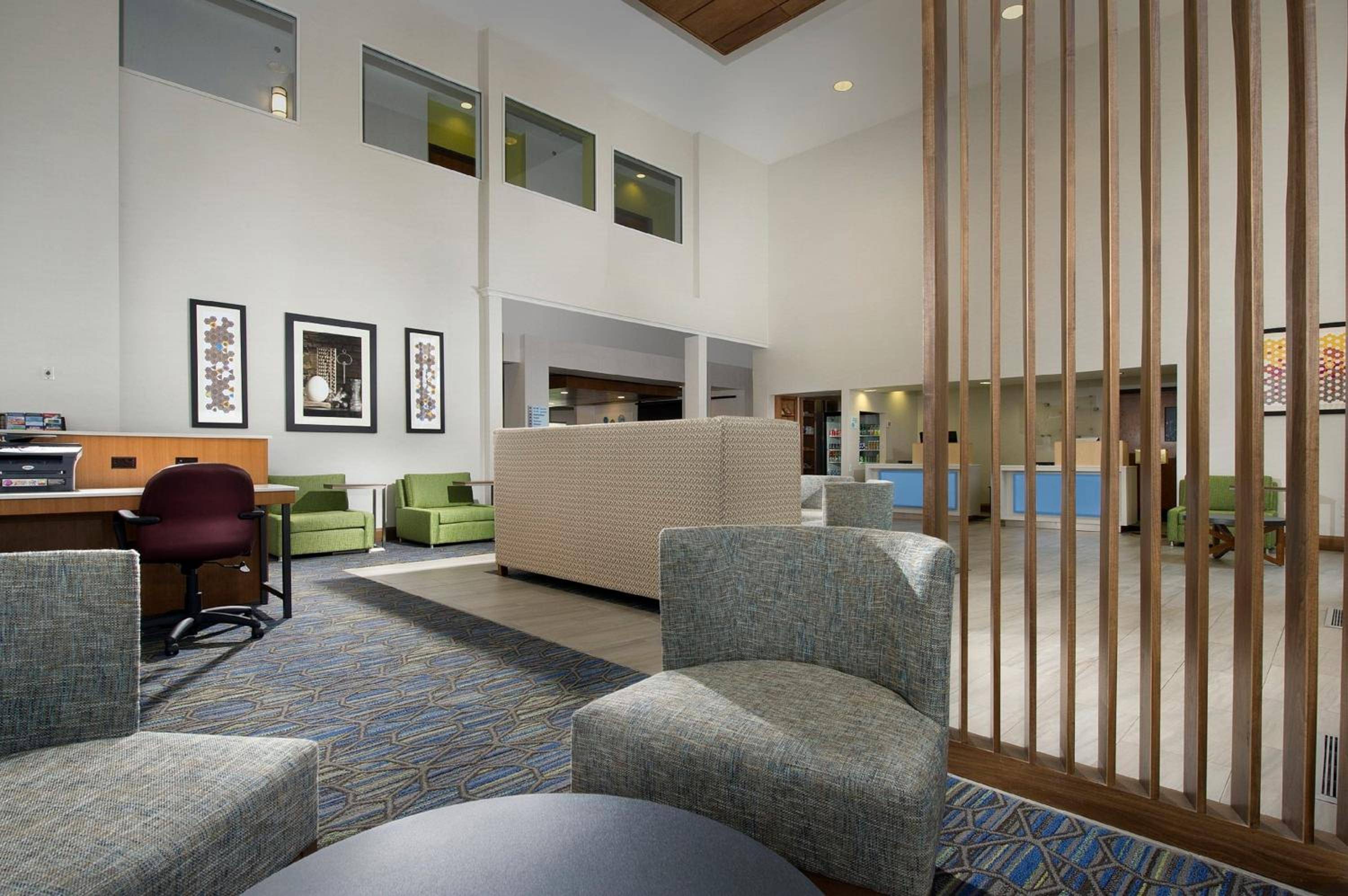 Holiday Inn Express & Suites Charlottesville - Ruckersville, an IHG Hotel