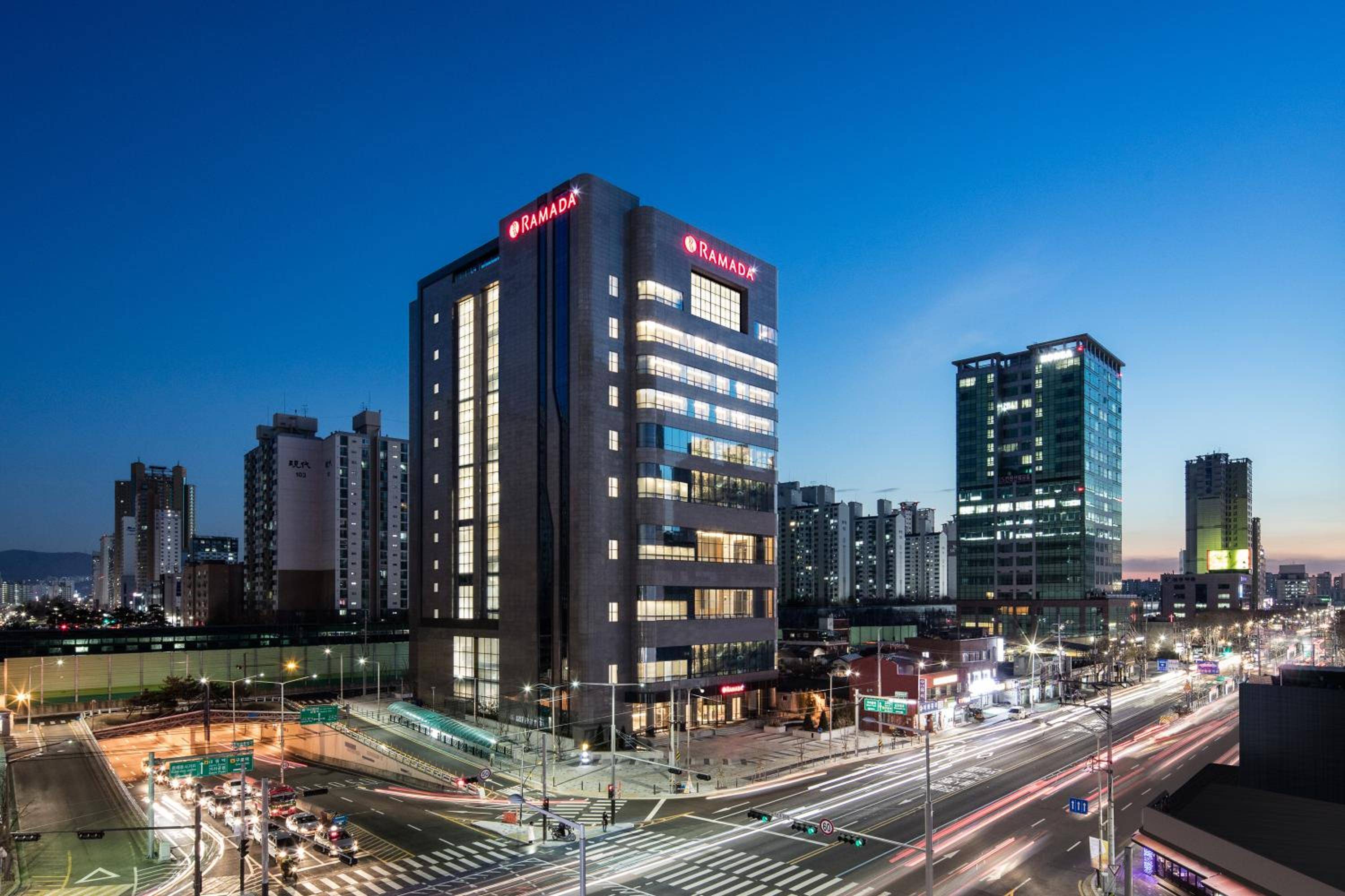 Ramada by Wyndham Seoul Sindorim 라마다 바이 원덤 서울 신도림