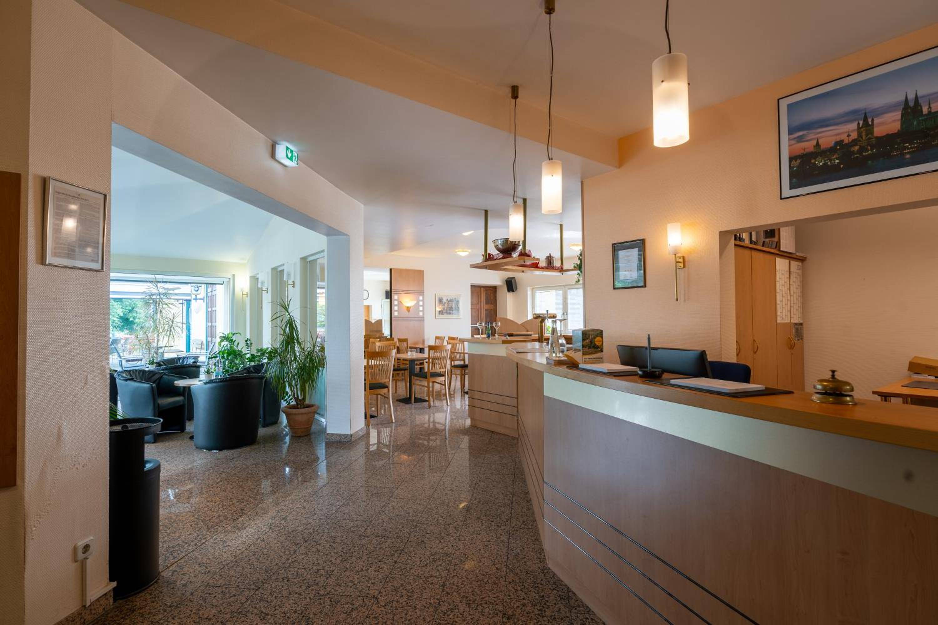 Airport Business Hotel Köln