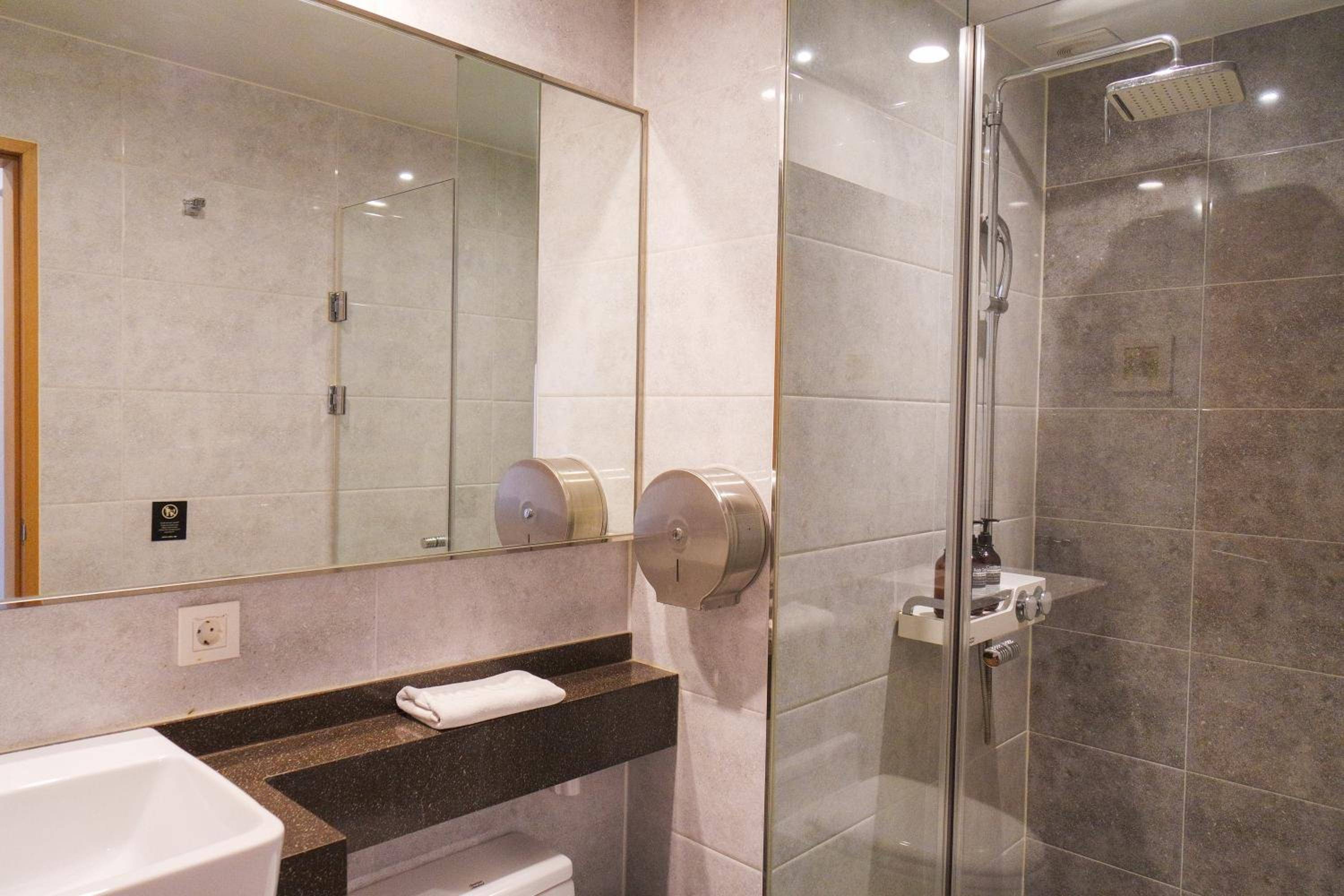 Jongno Hotel Lumia 종로 호텔 루미아