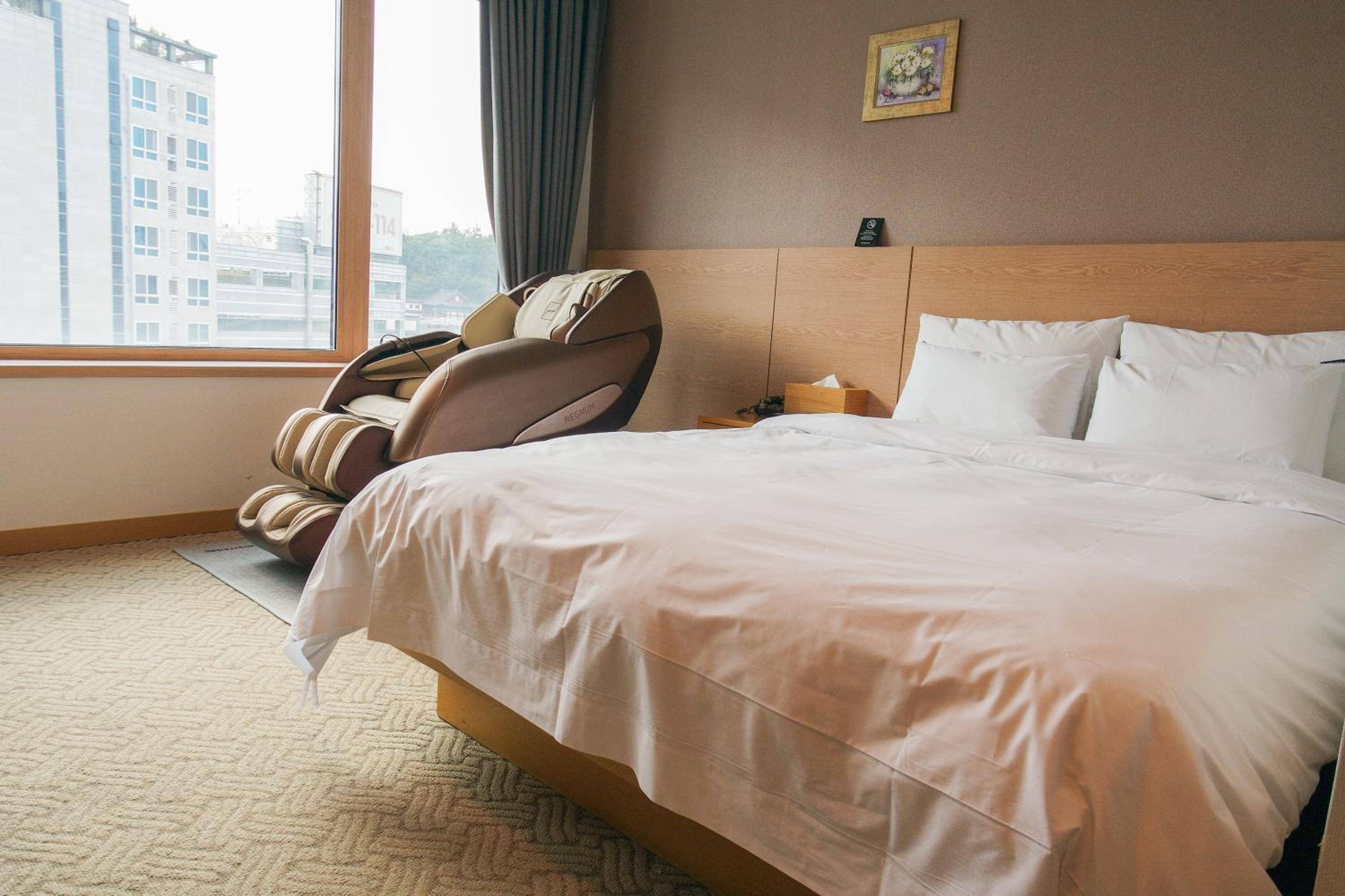 Jongno Hotel Lumia 종로 호텔 루미아