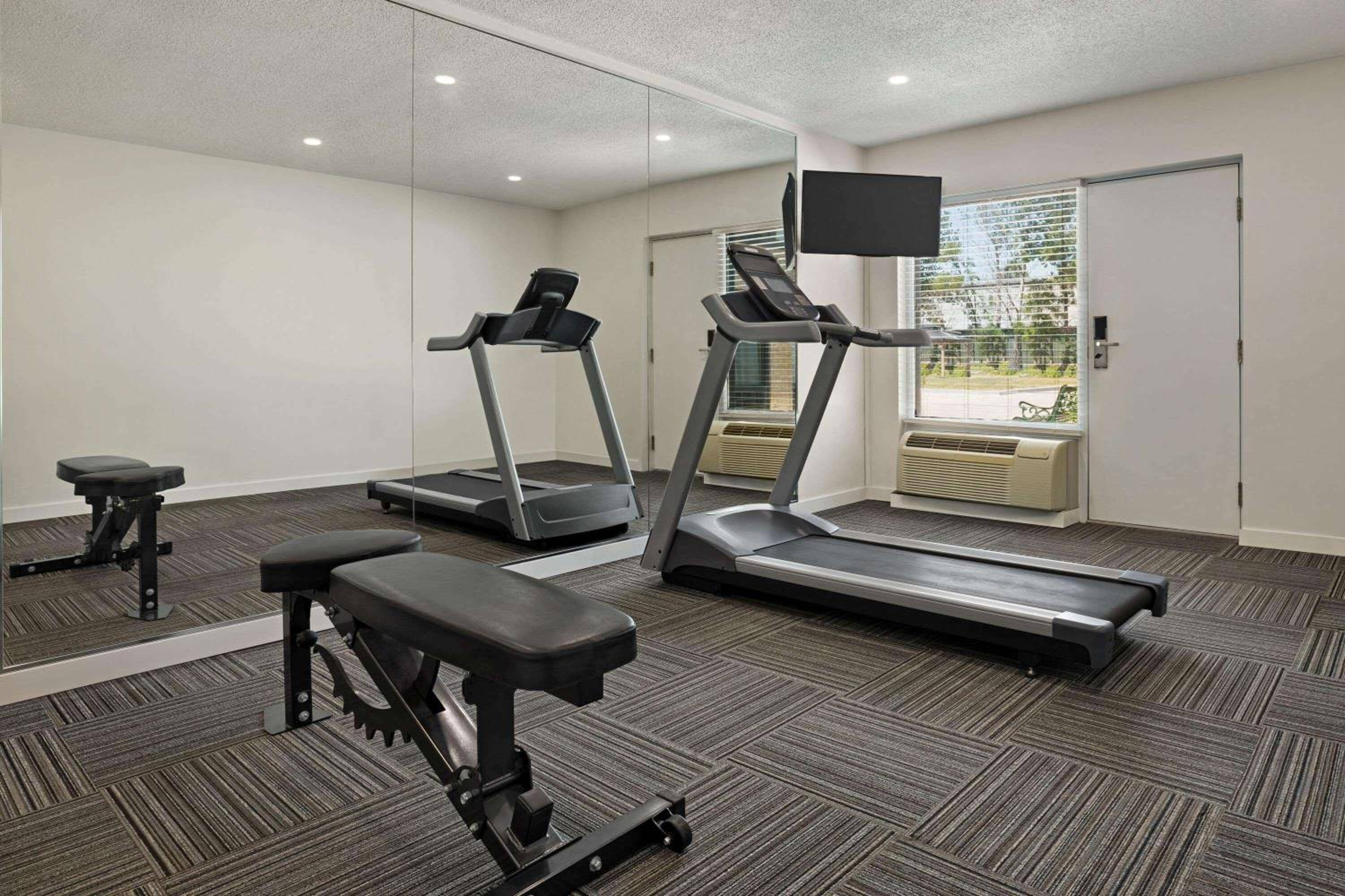 Days Inn by Wyndham Sarnia Harbourfront