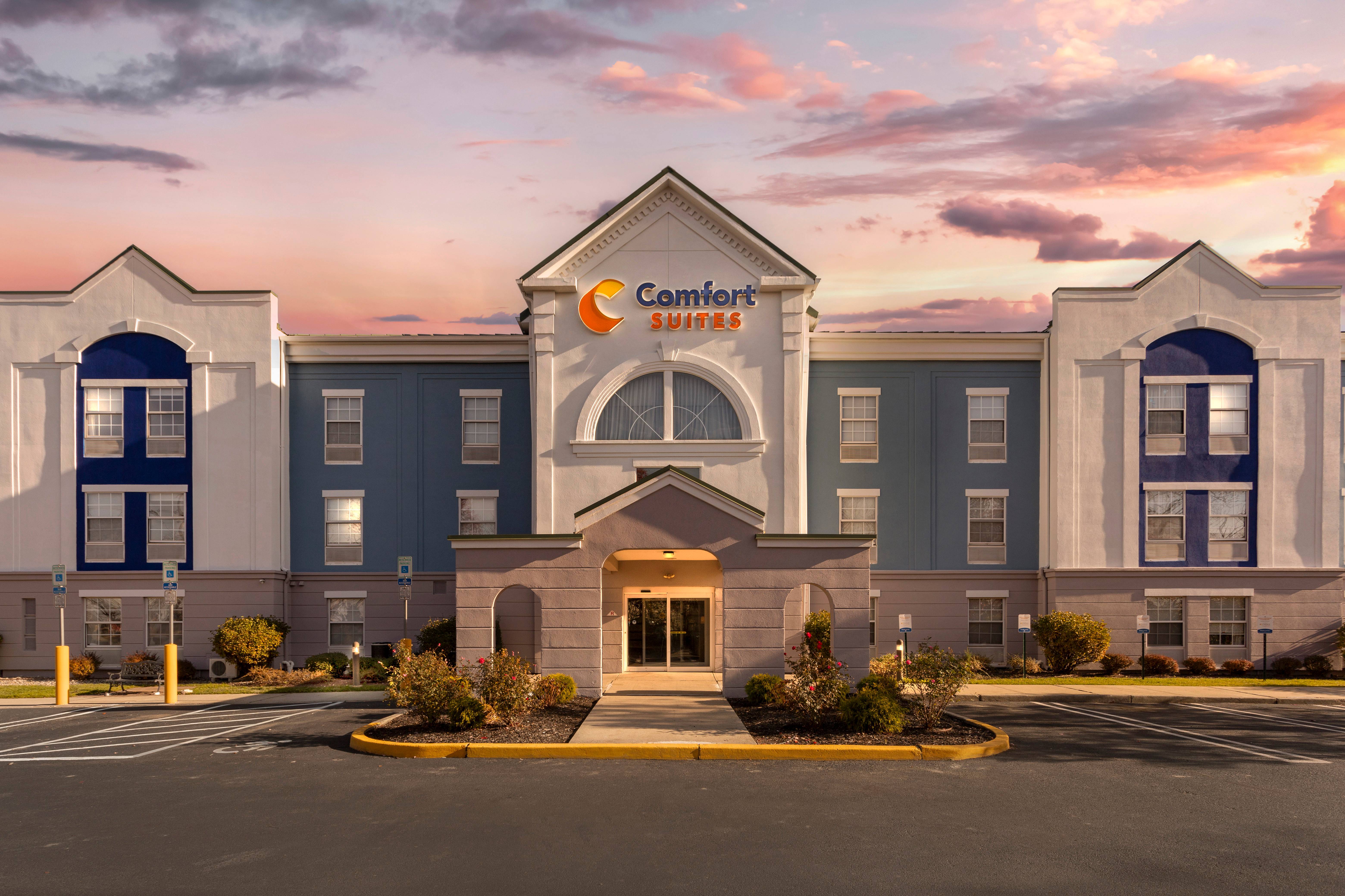 Comfort Suites East Brunswick - South River