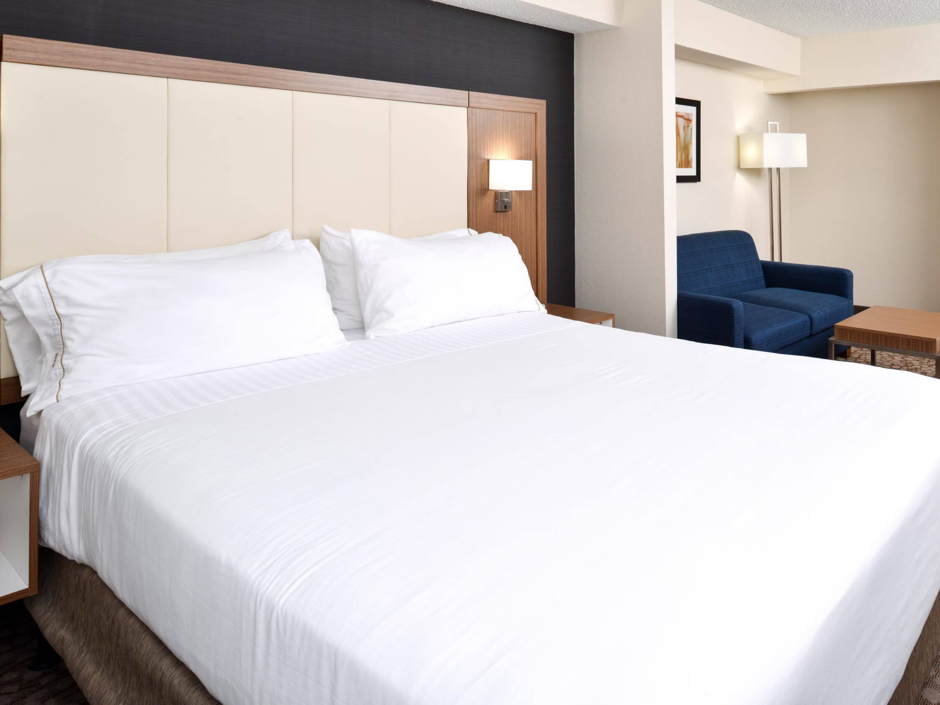 Holiday Inn Express Hotel & Suites Bonita Springs/Naples, an IHG Hotel