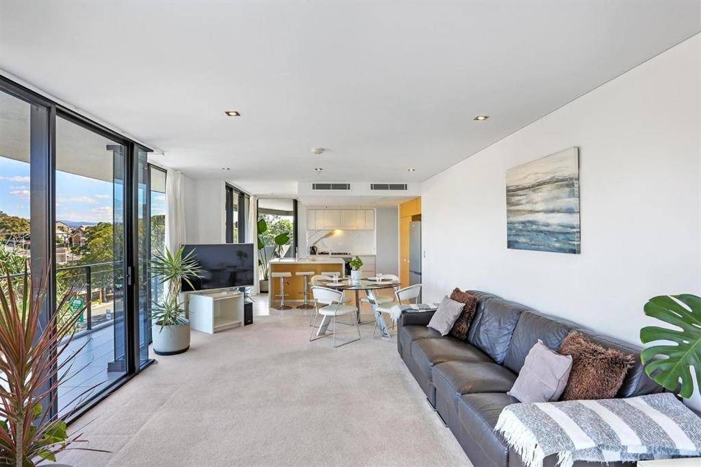 Ambience on Burleigh Beach