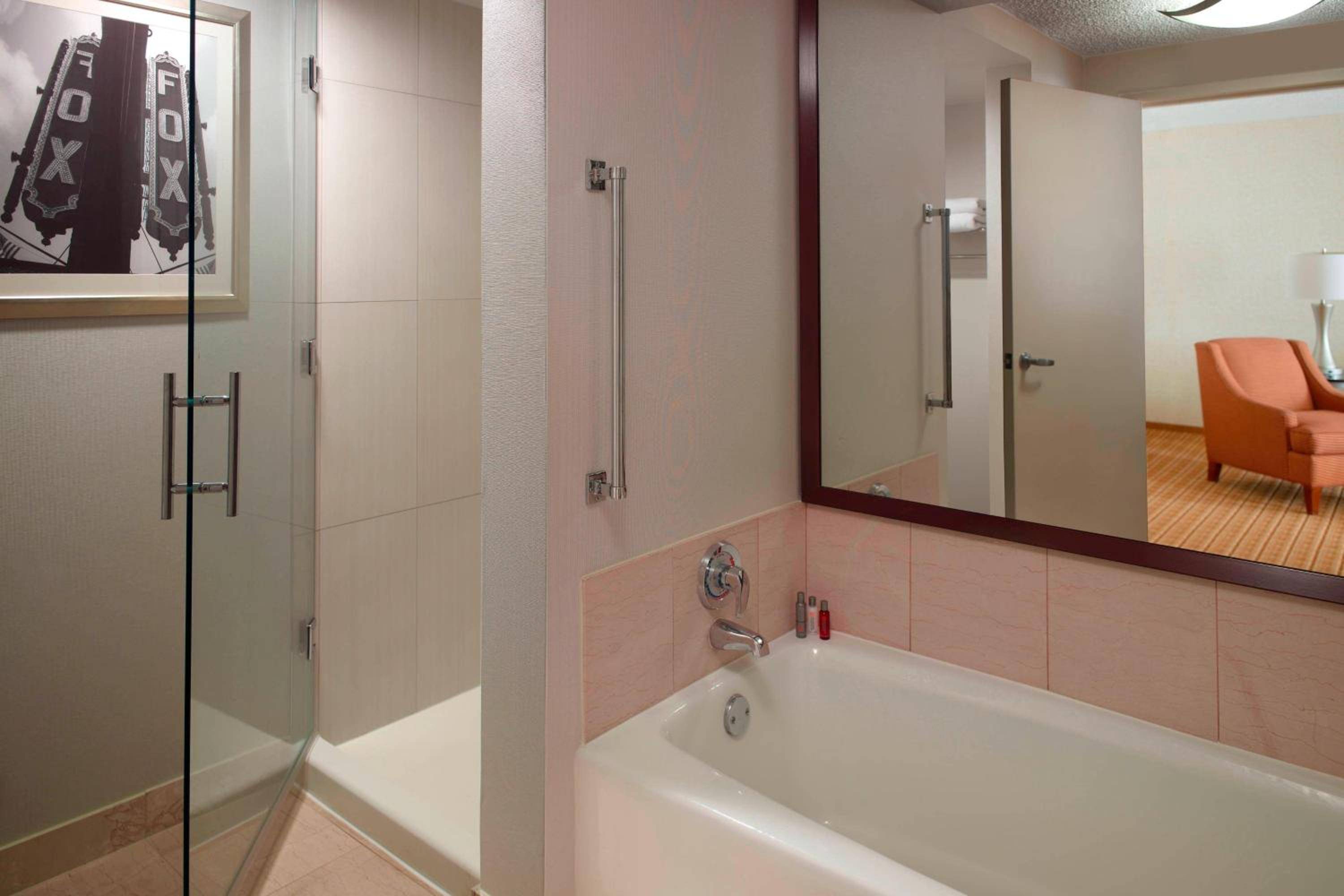 Atlanta Marriott Suites Midtown