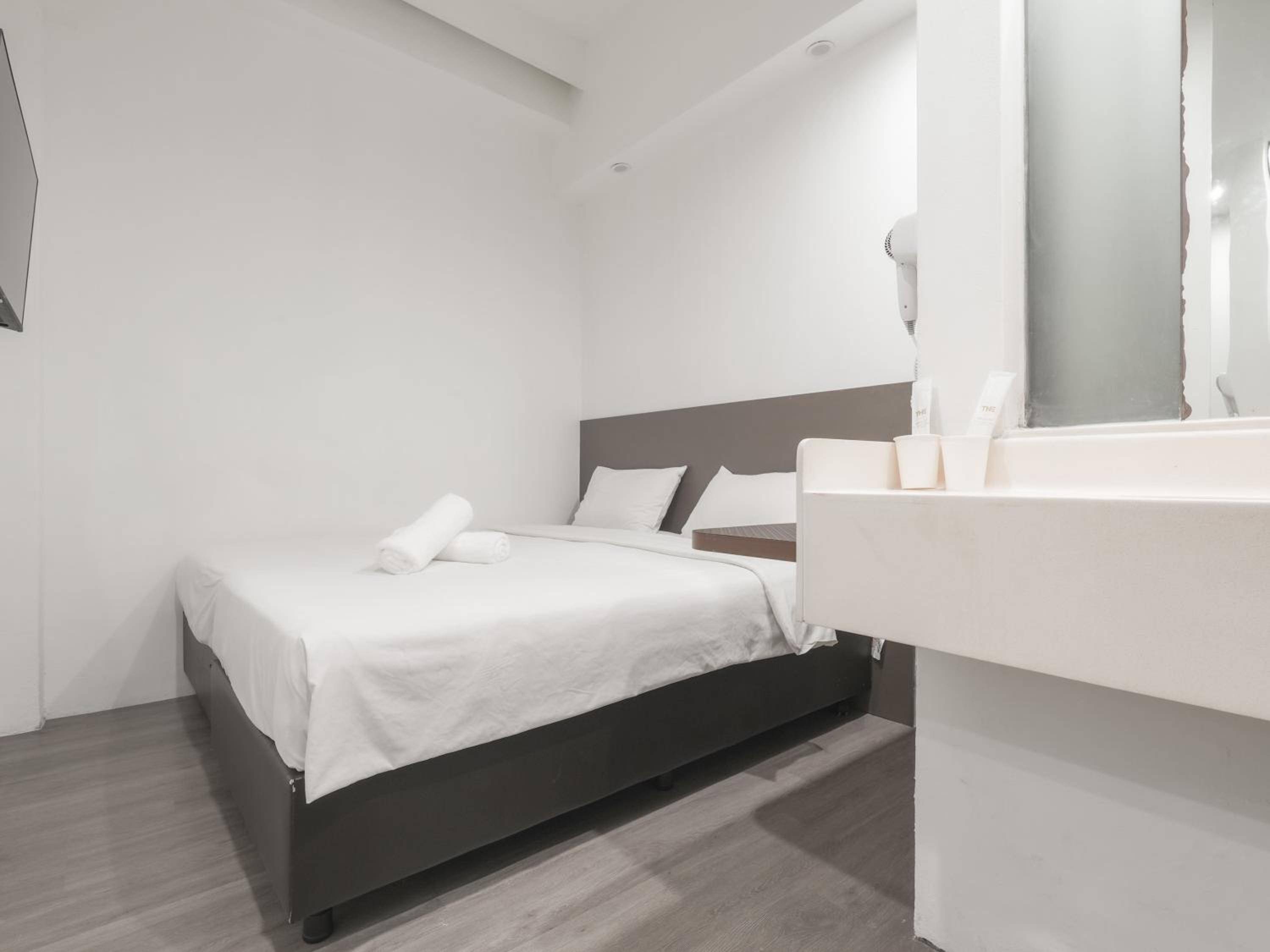 A Hotel Dickson
