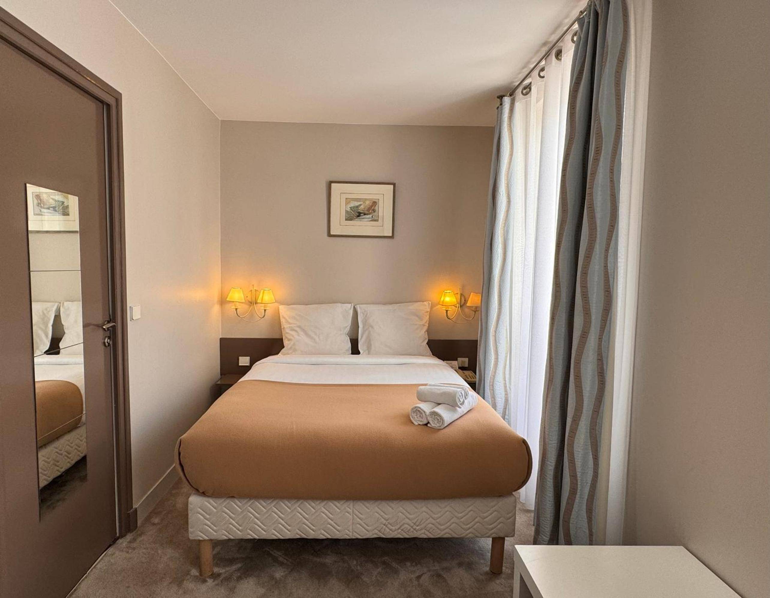 Logis Hôtel Paris Vésinet