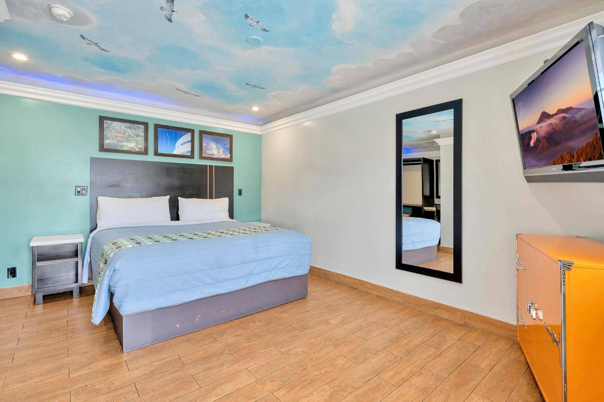 Mid City Inn