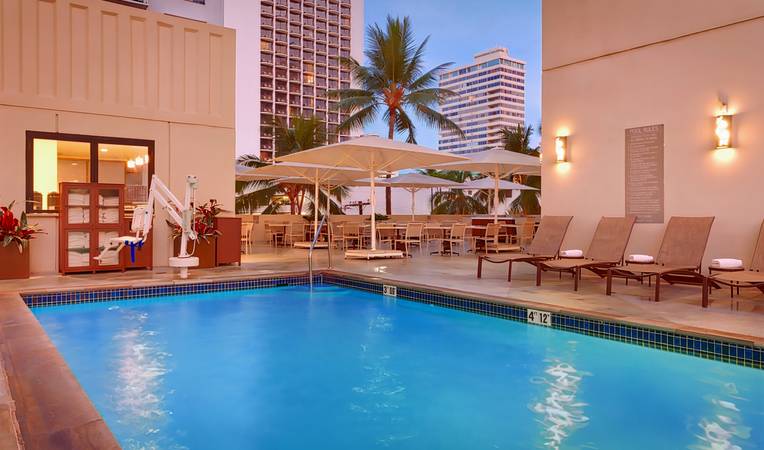 Hyatt Place Waikiki Beach