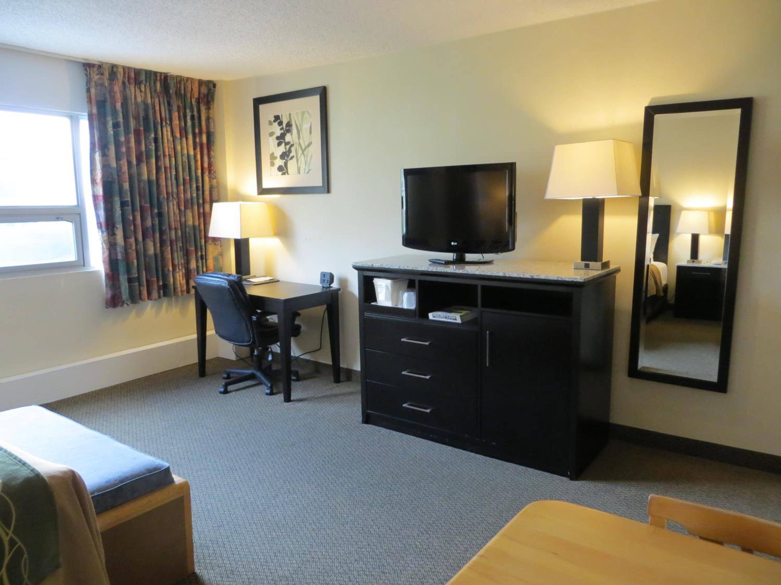 Comfort Inn & Suites Downtown Edmonton