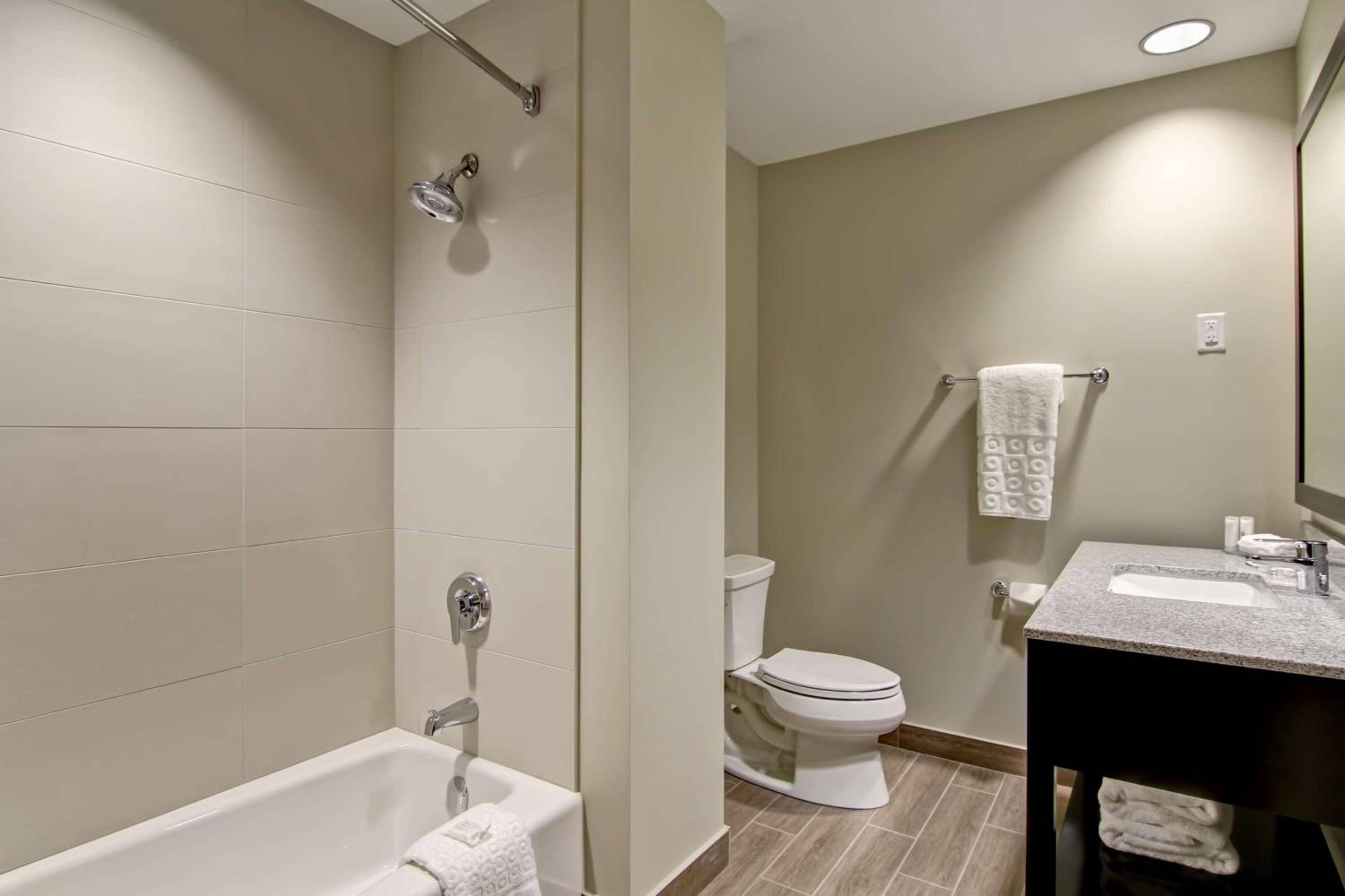 Best Western London Airport Inn & Suites