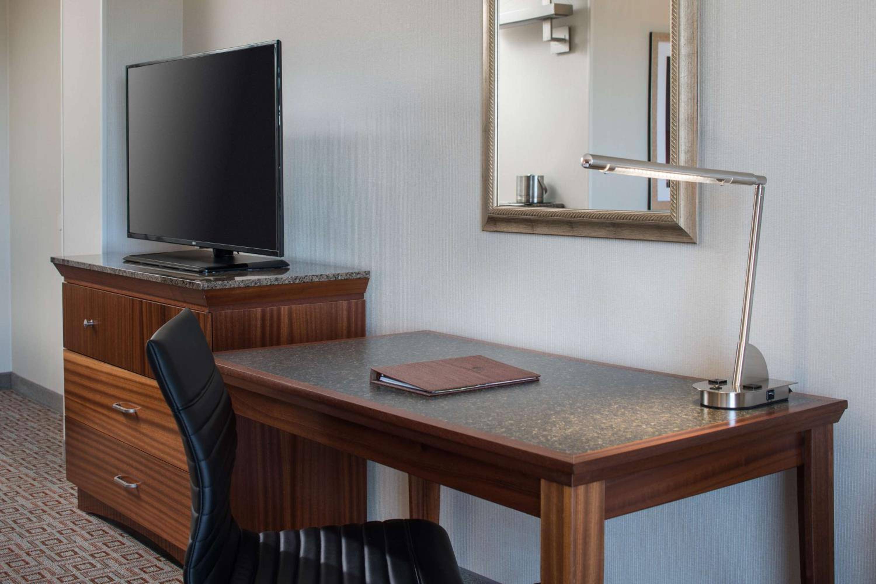 DoubleTree by Hilton Denver Tech
