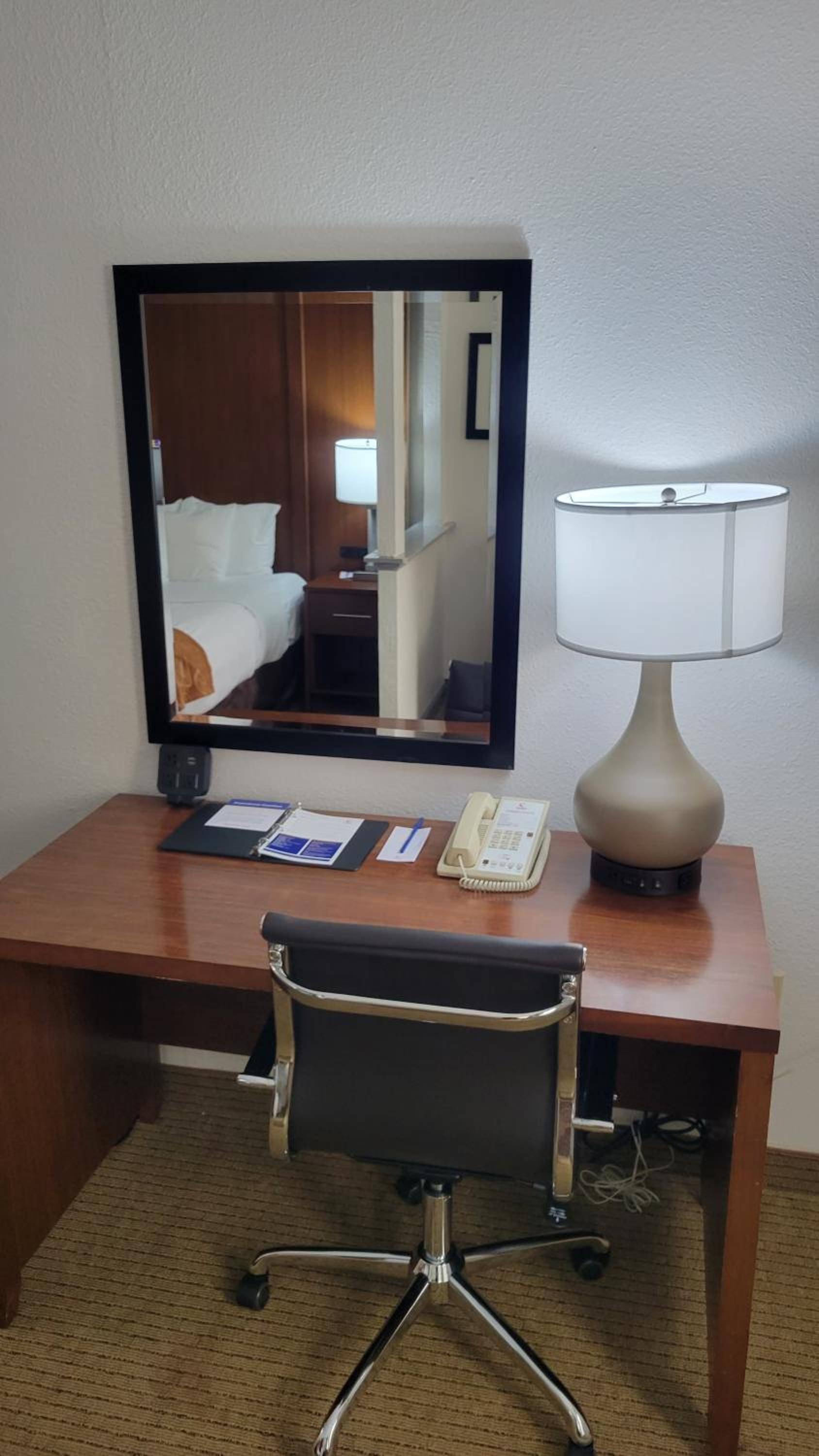 Comfort Suites Cumming-Atlanta near Northside Hospital Forsyth