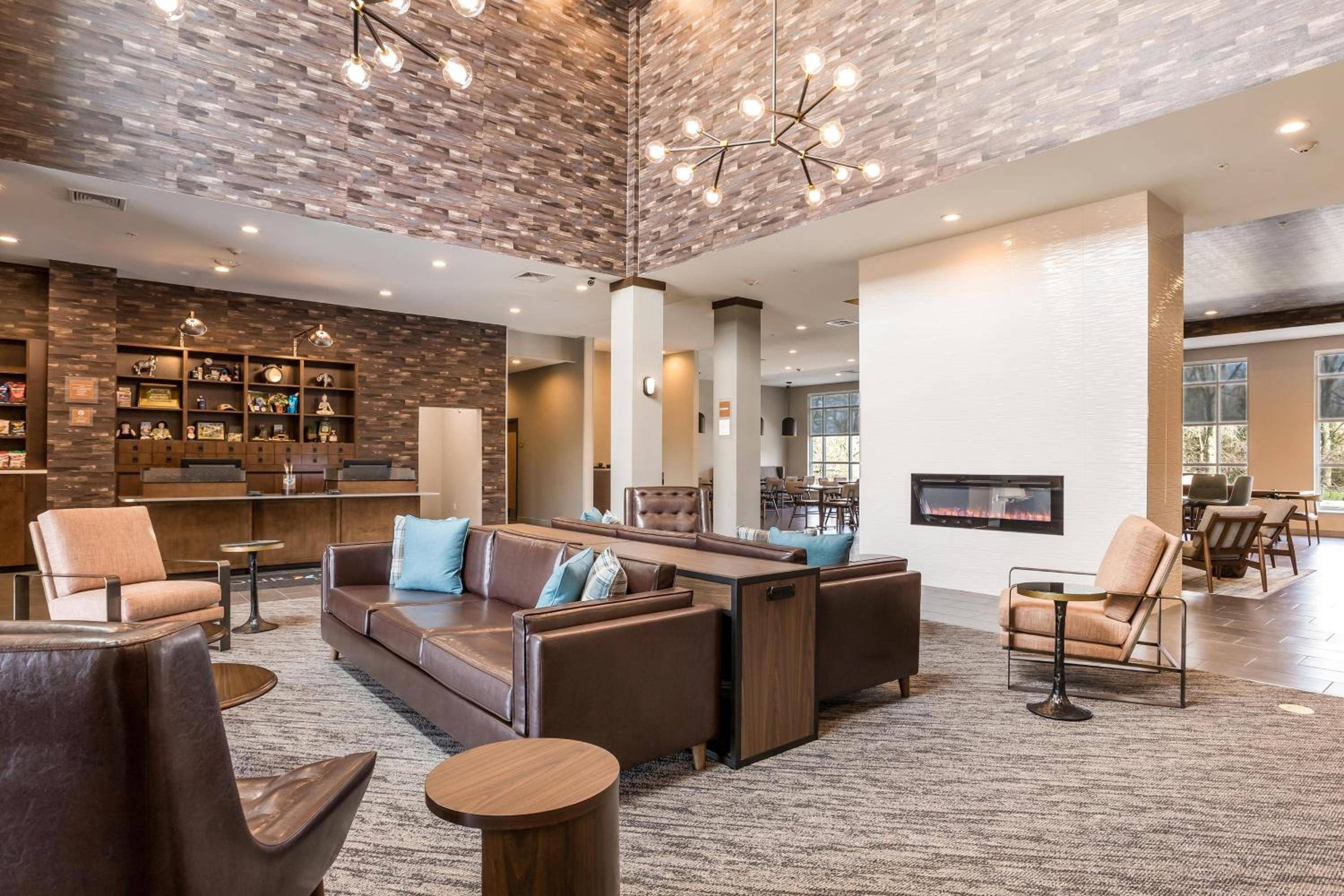 Four Points by Sheraton Elkhart