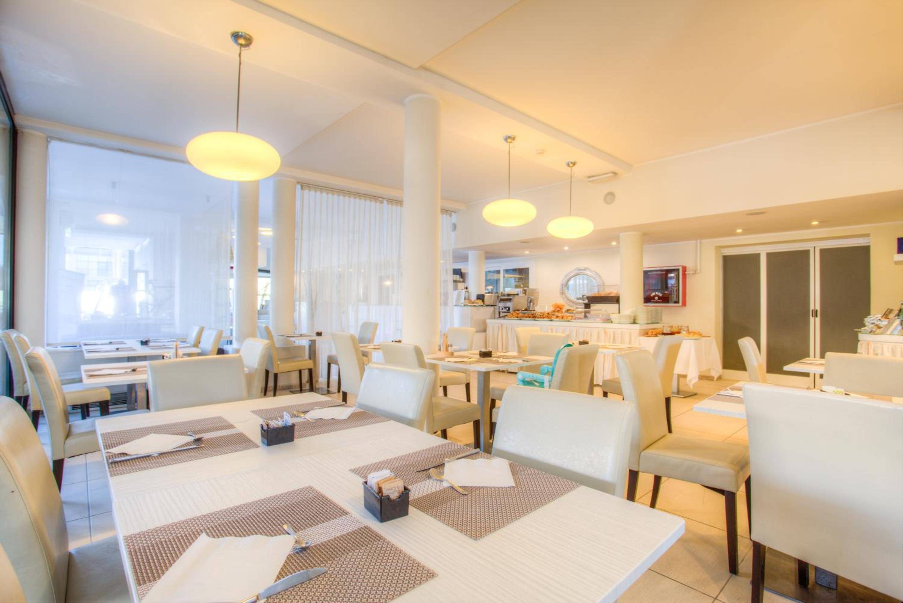 Ferretti Beach Hotel