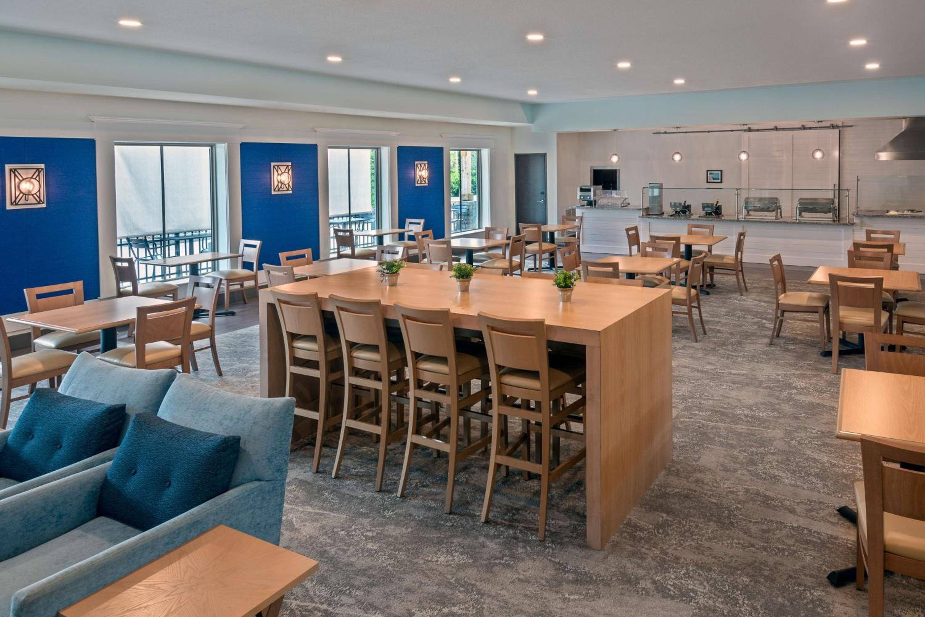 Ameniti Bay - Best Western Signature Collection