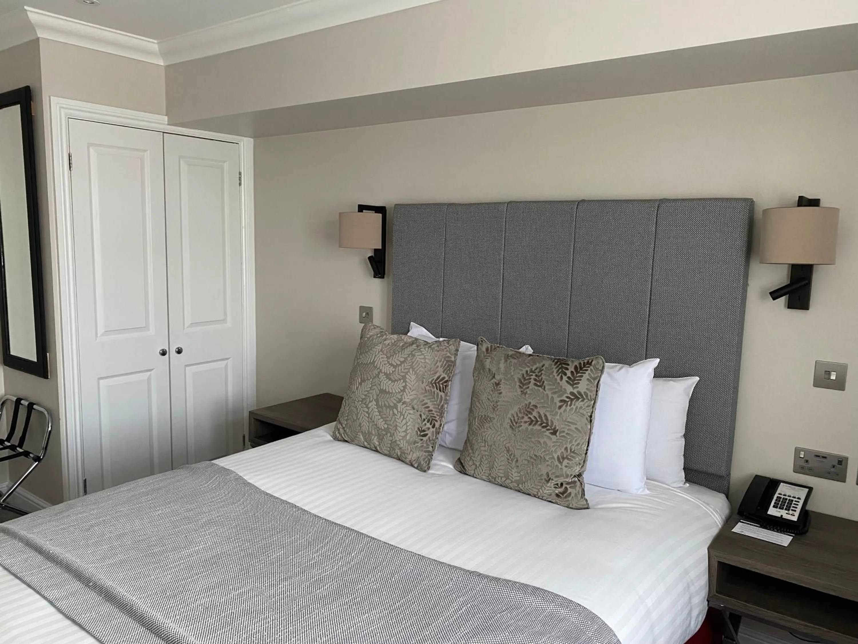 Oatlands Park Hotel