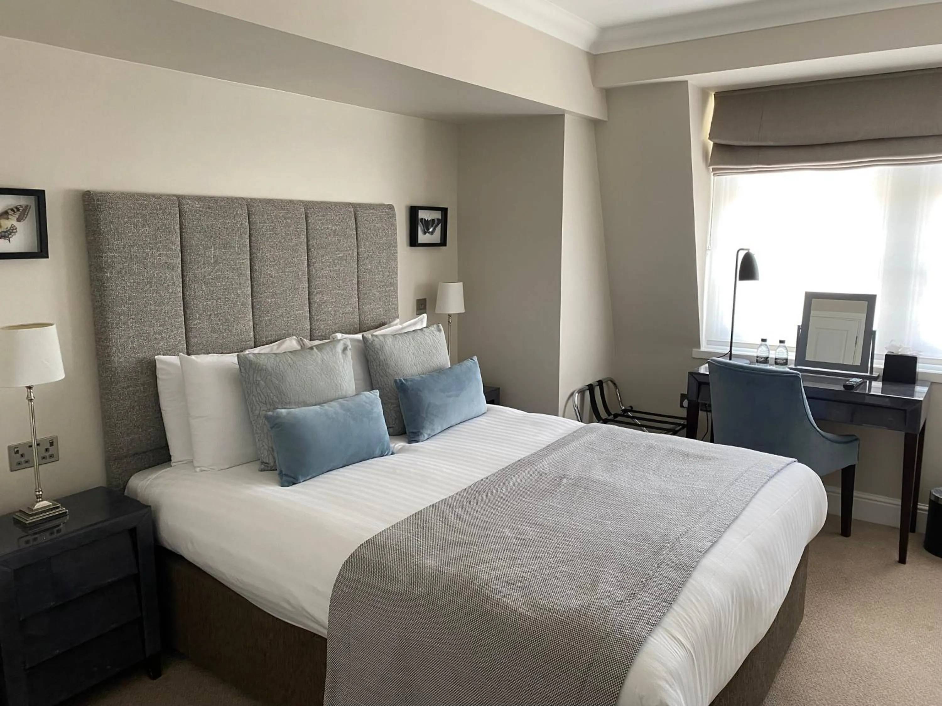 Oatlands Park Hotel