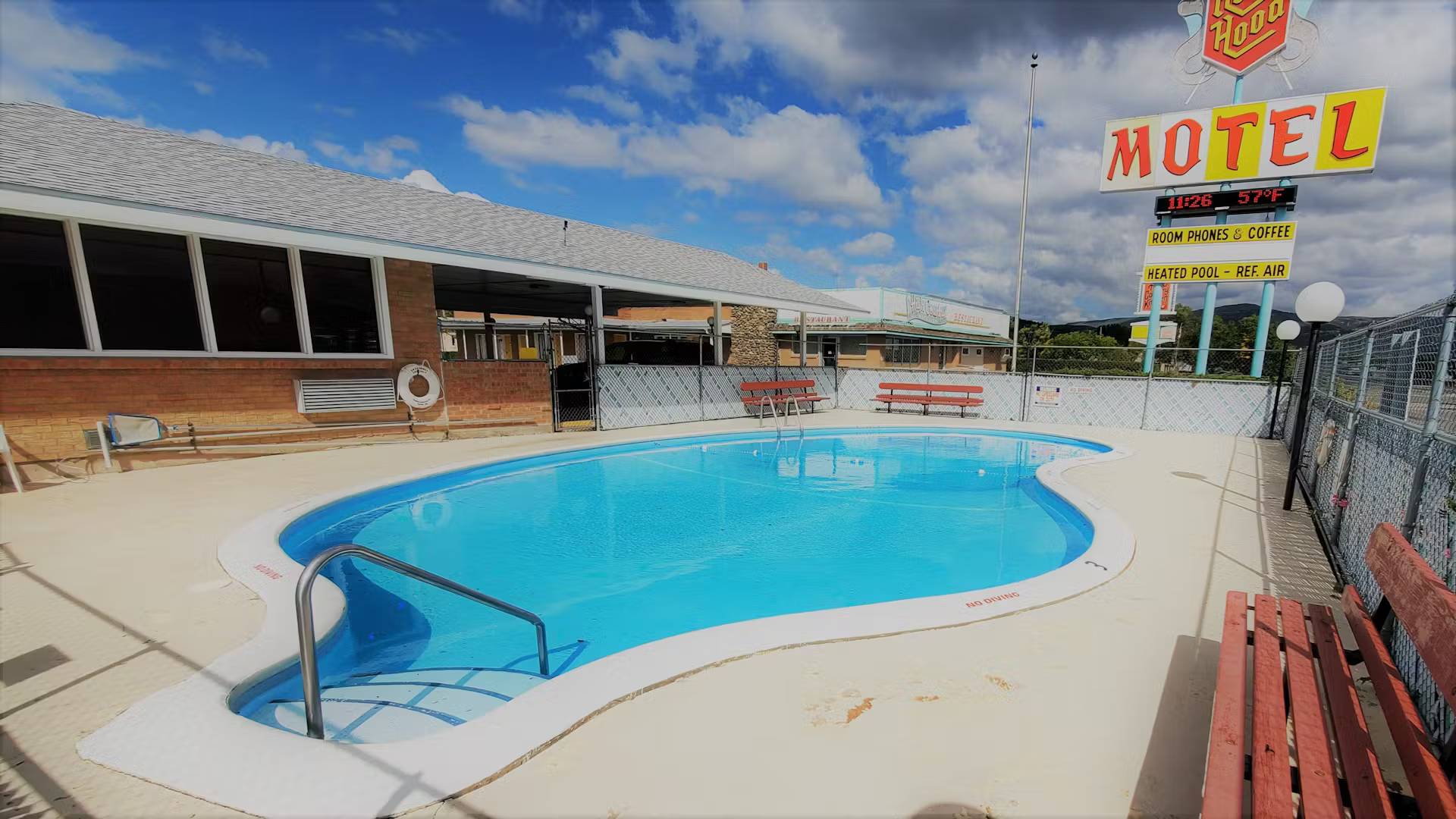 Robinhood Motel