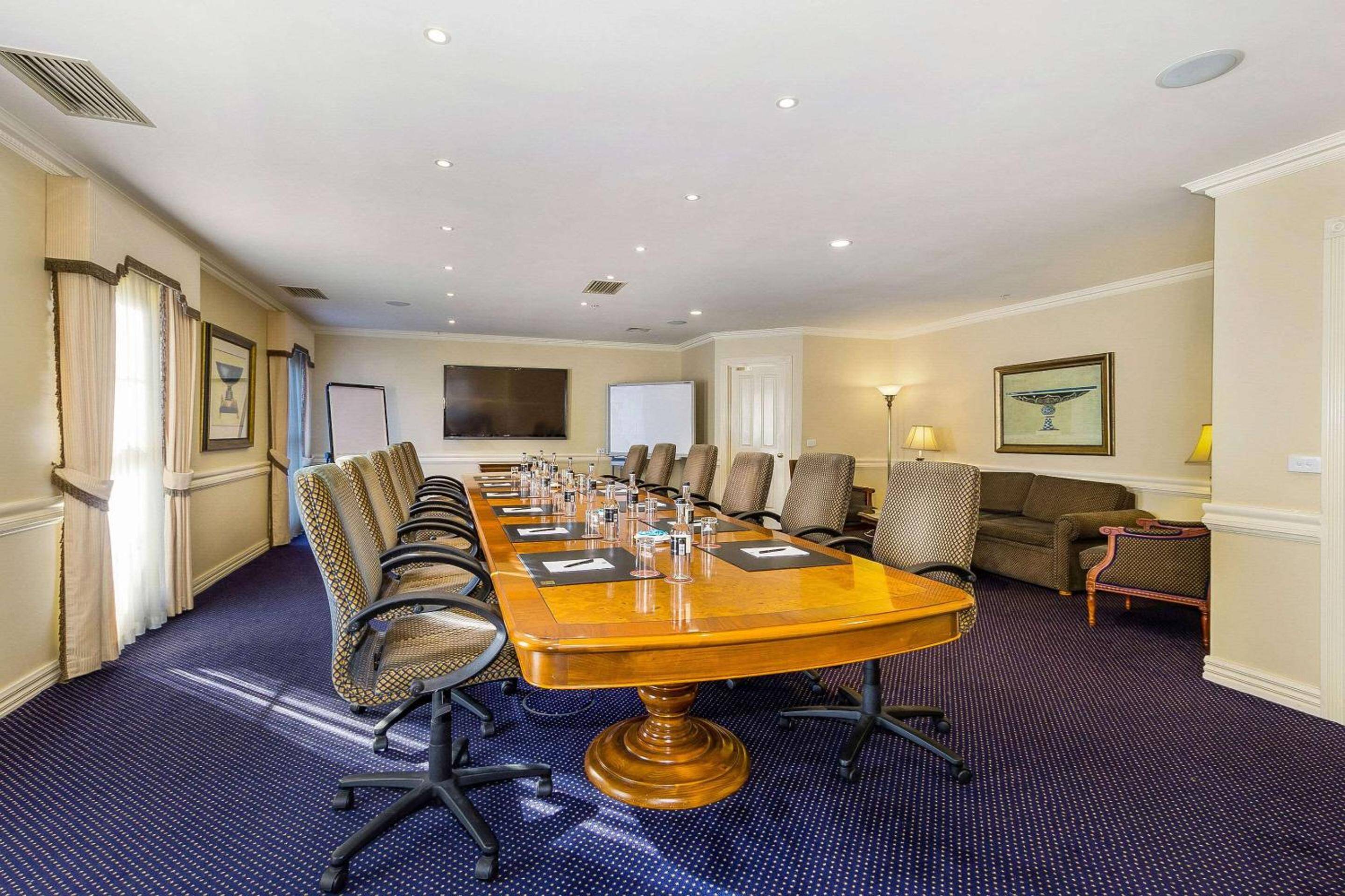Canterbury International Hotel