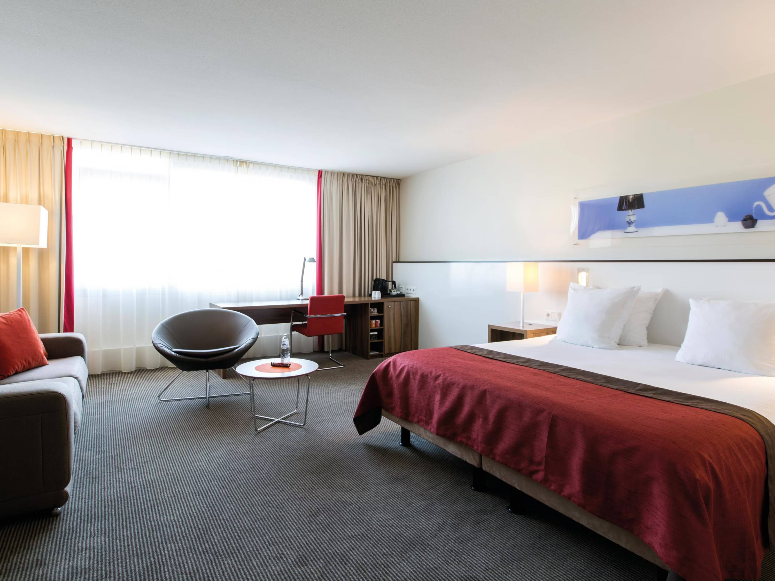 Holiday Inn Eindhoven Centre, an IHG Hotel