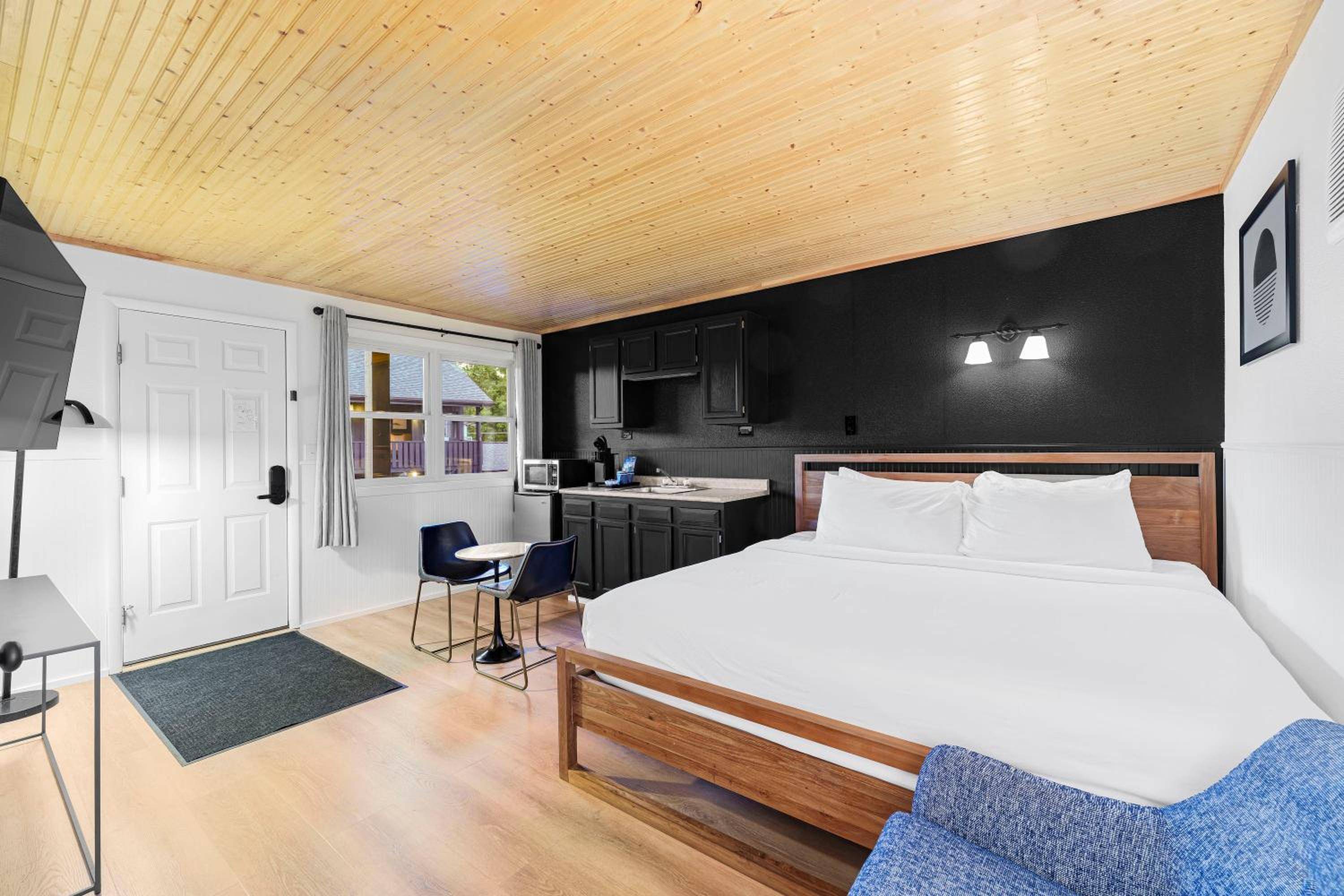 Placid Bay Hotel