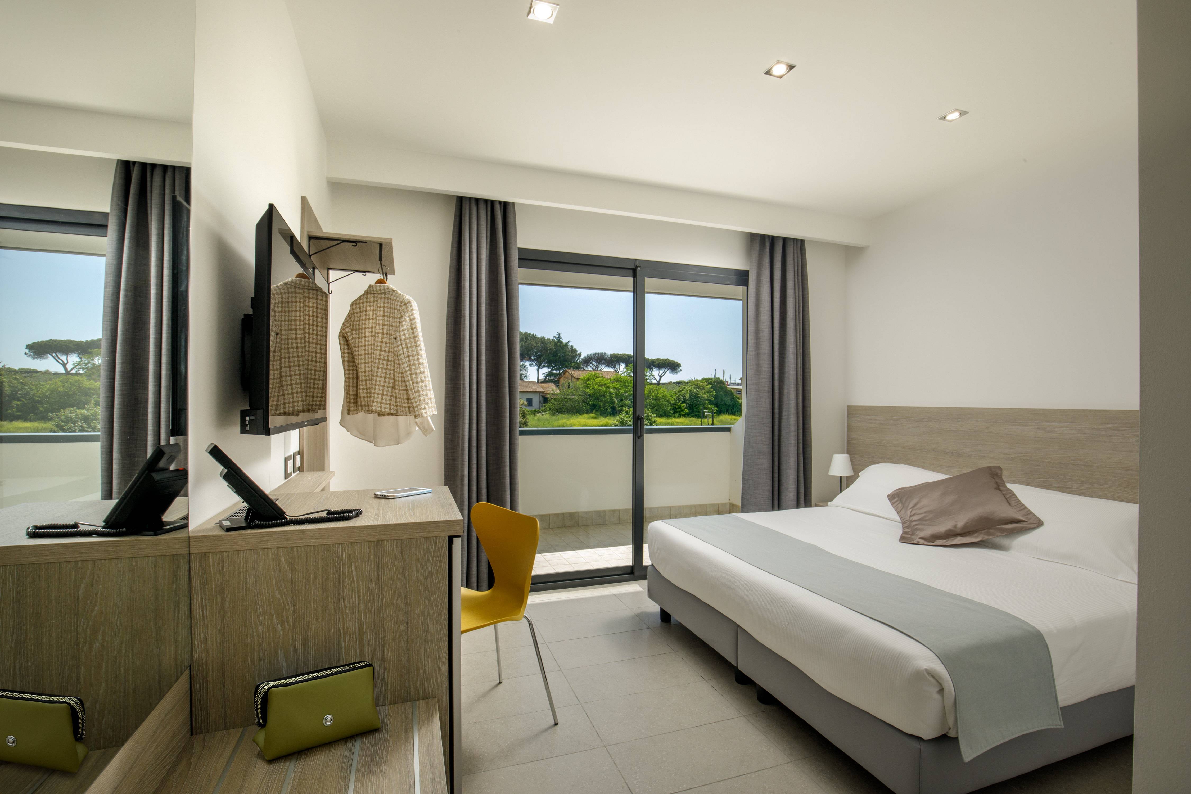 Simon Hotel Aprilia